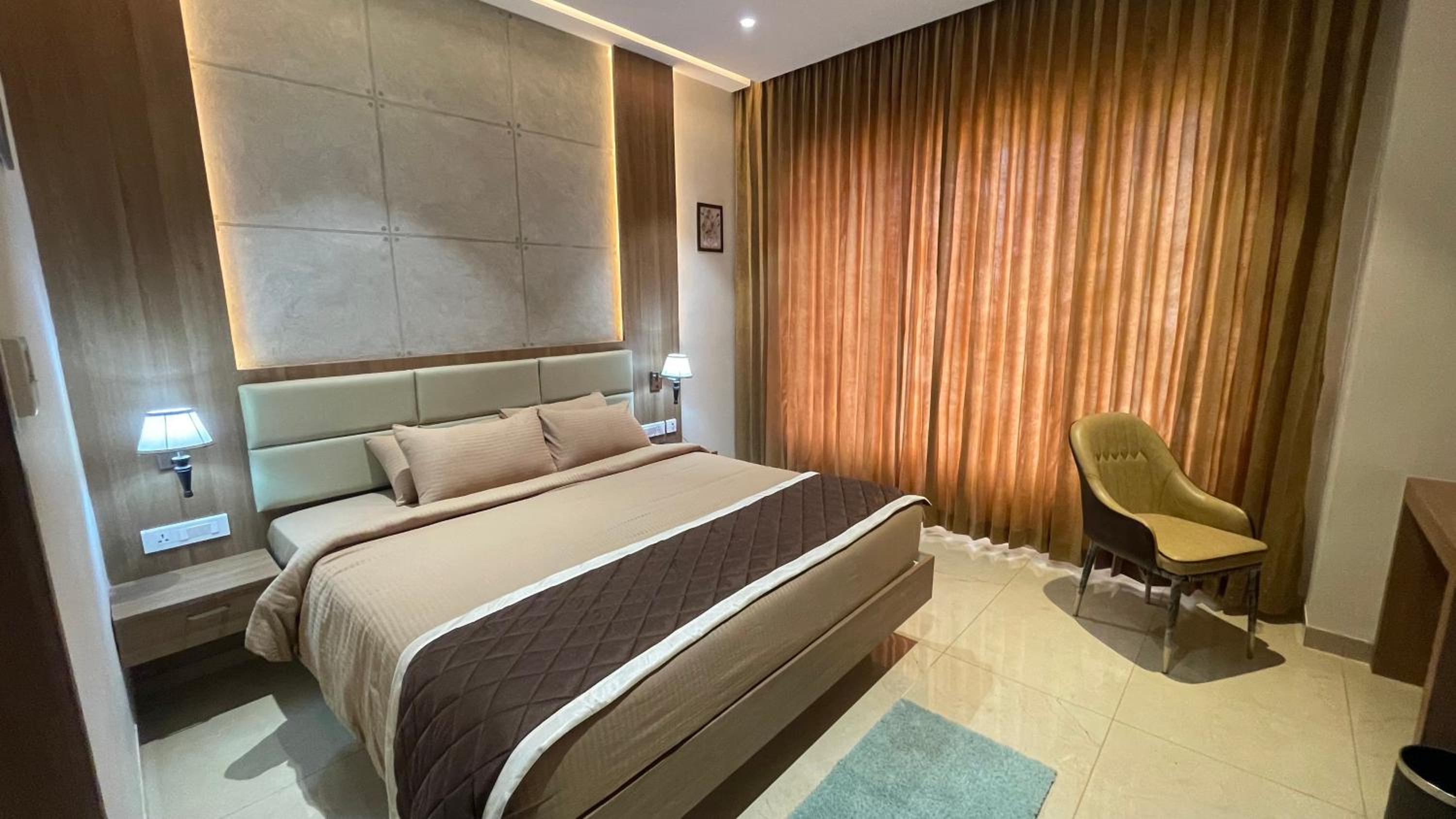 Superior Double Room - Photo 1