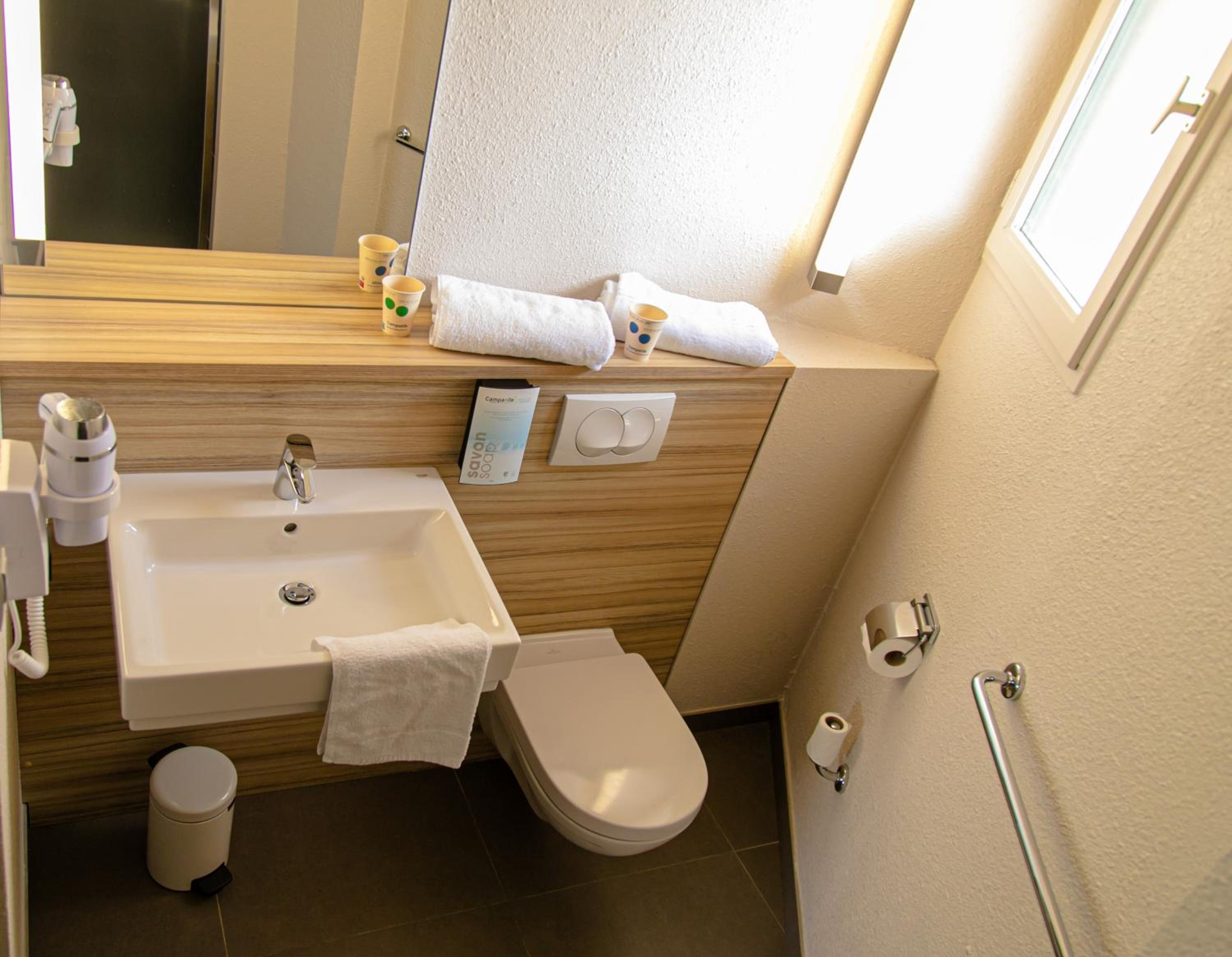 Double Room with Two Double Beds - Photo 6