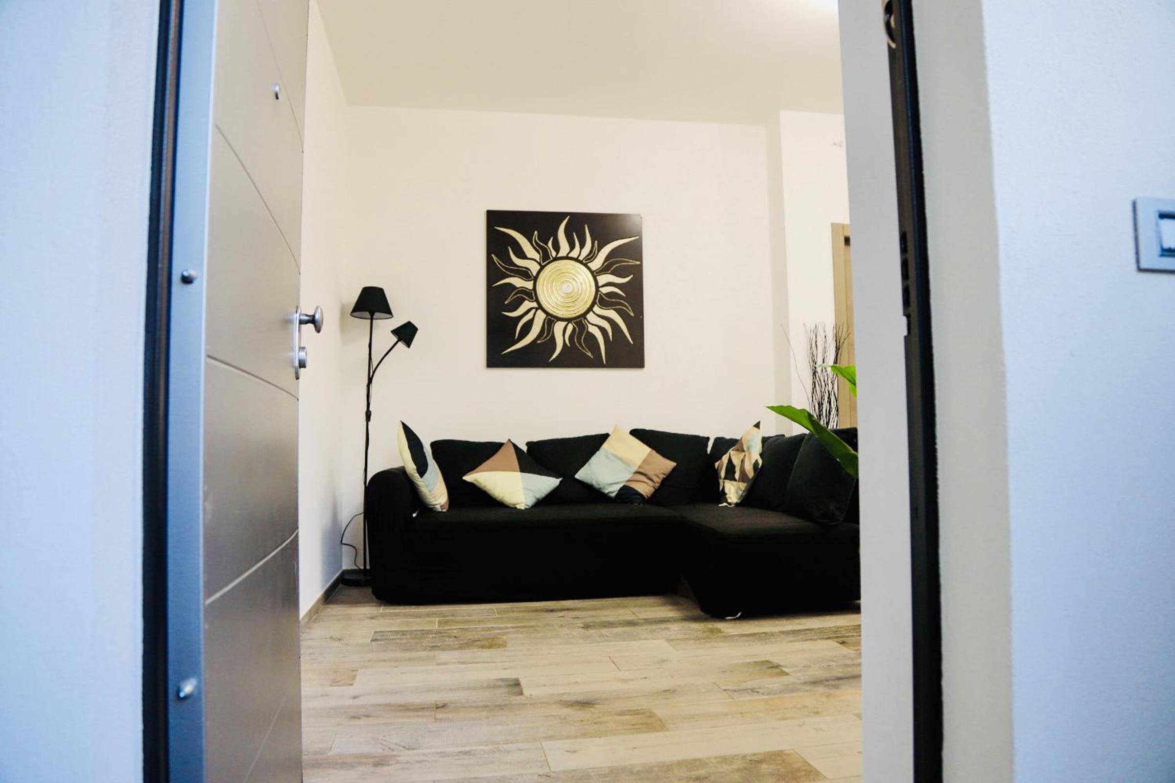 Apartment With Garden View photo 2