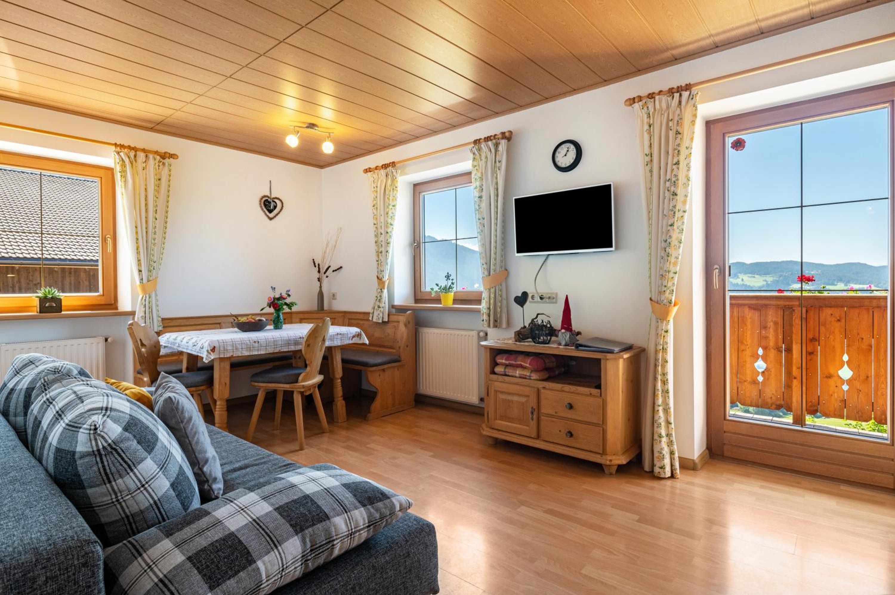 Superior One-Bedroom Apartment with Balcony
