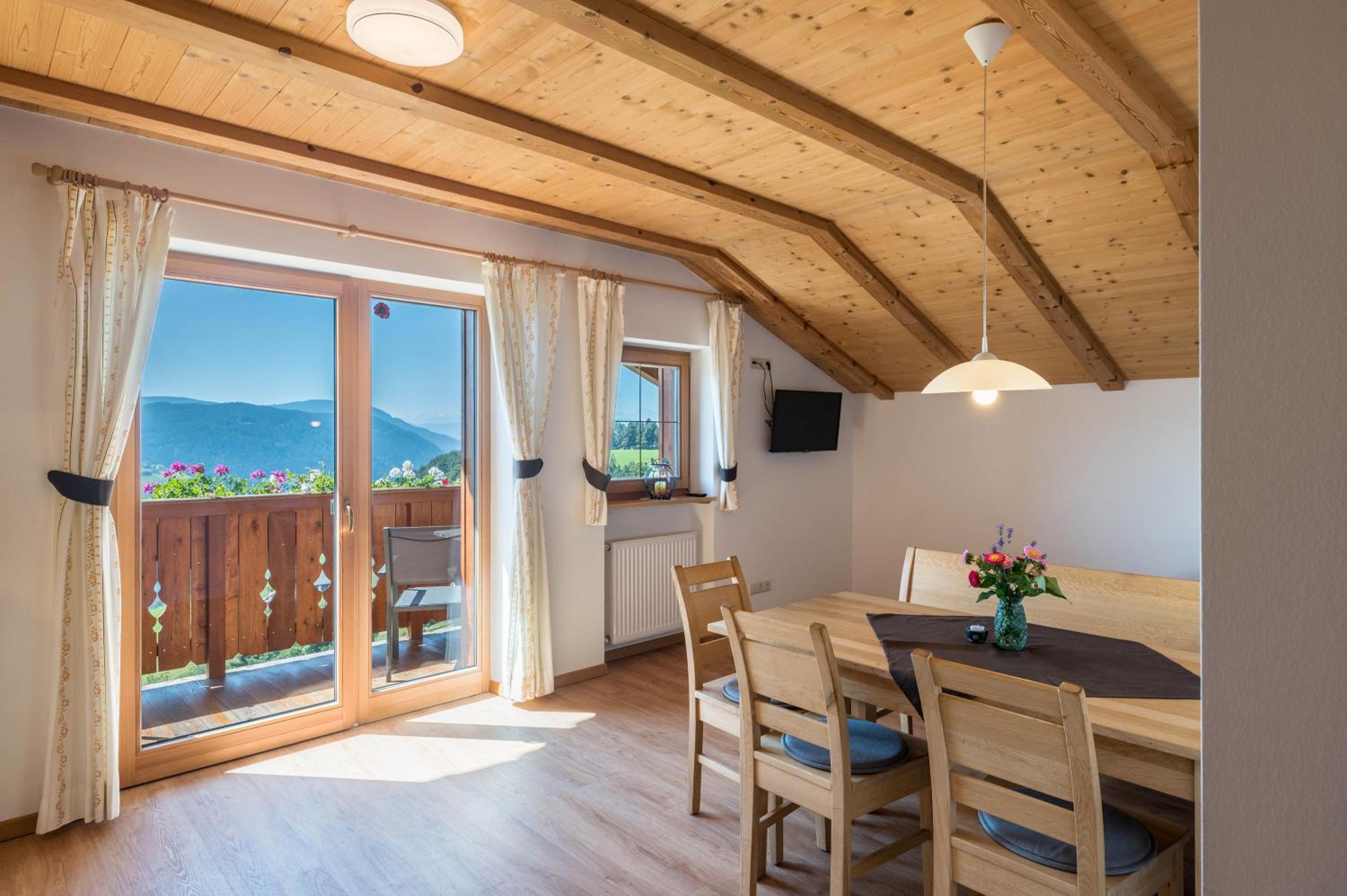 Two-Bedroom Deluxe Apartment with Garden View