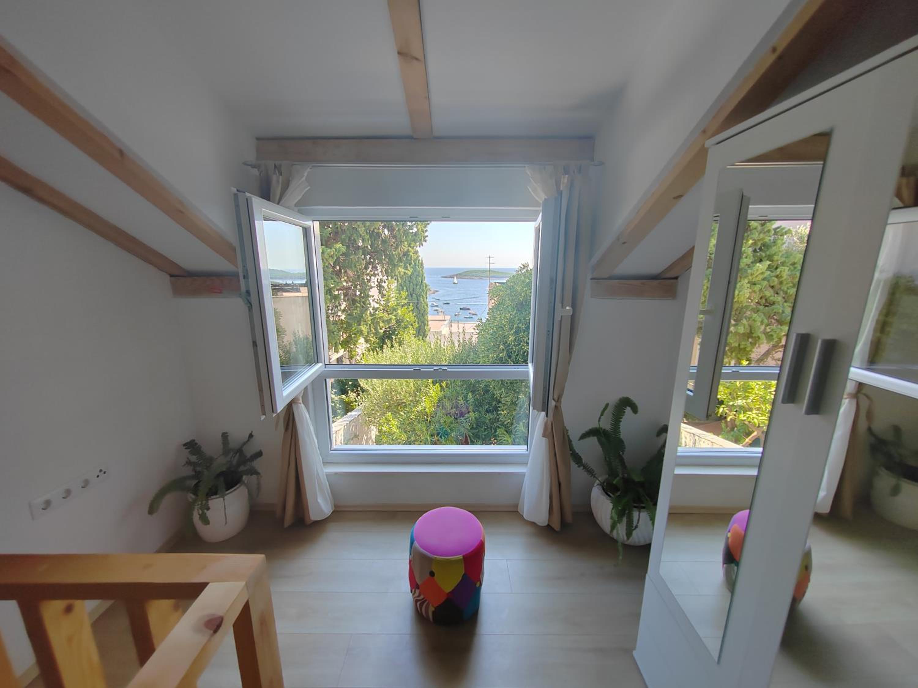 One-Bedroom Apartment - Photo 9