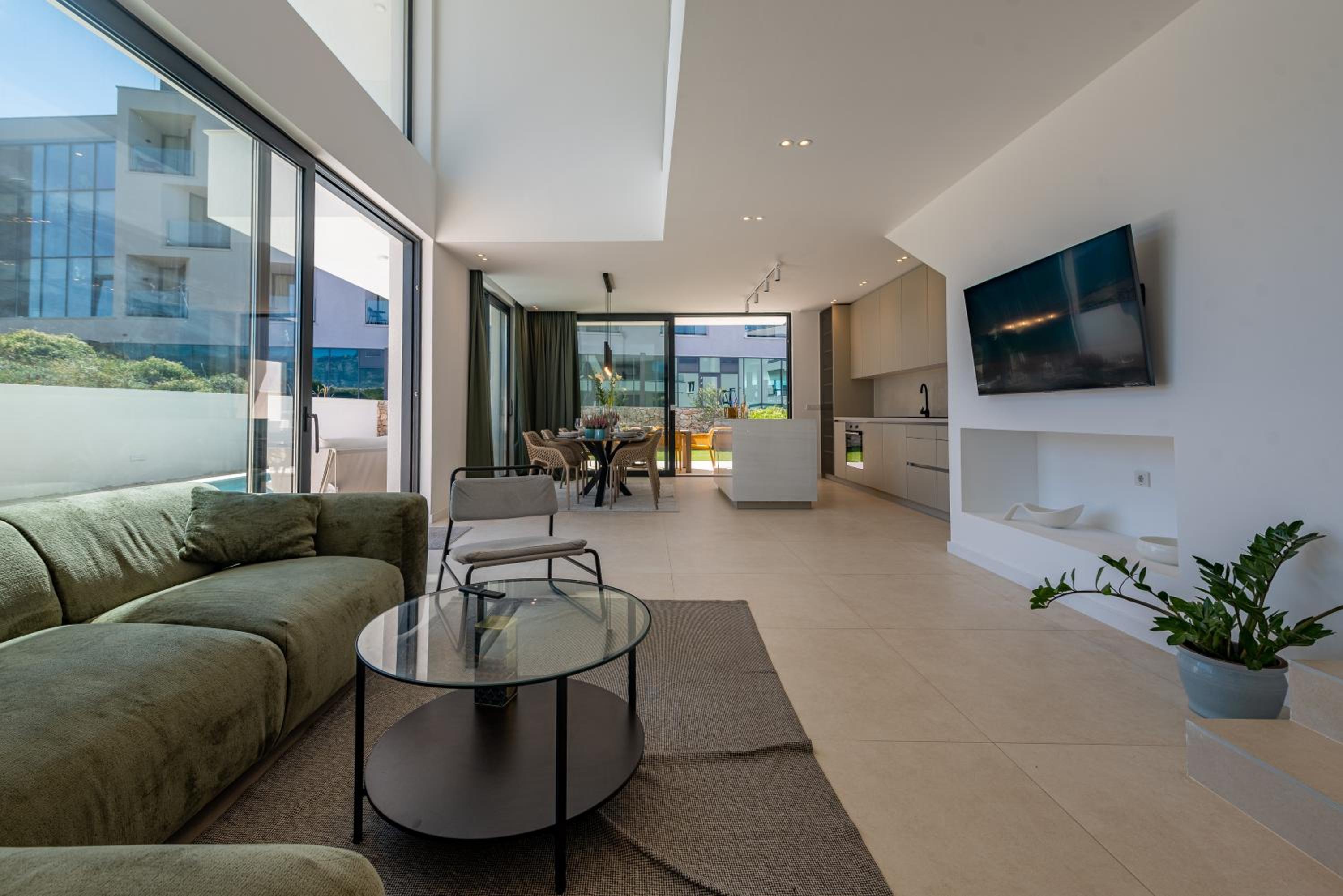 Villa photo 2