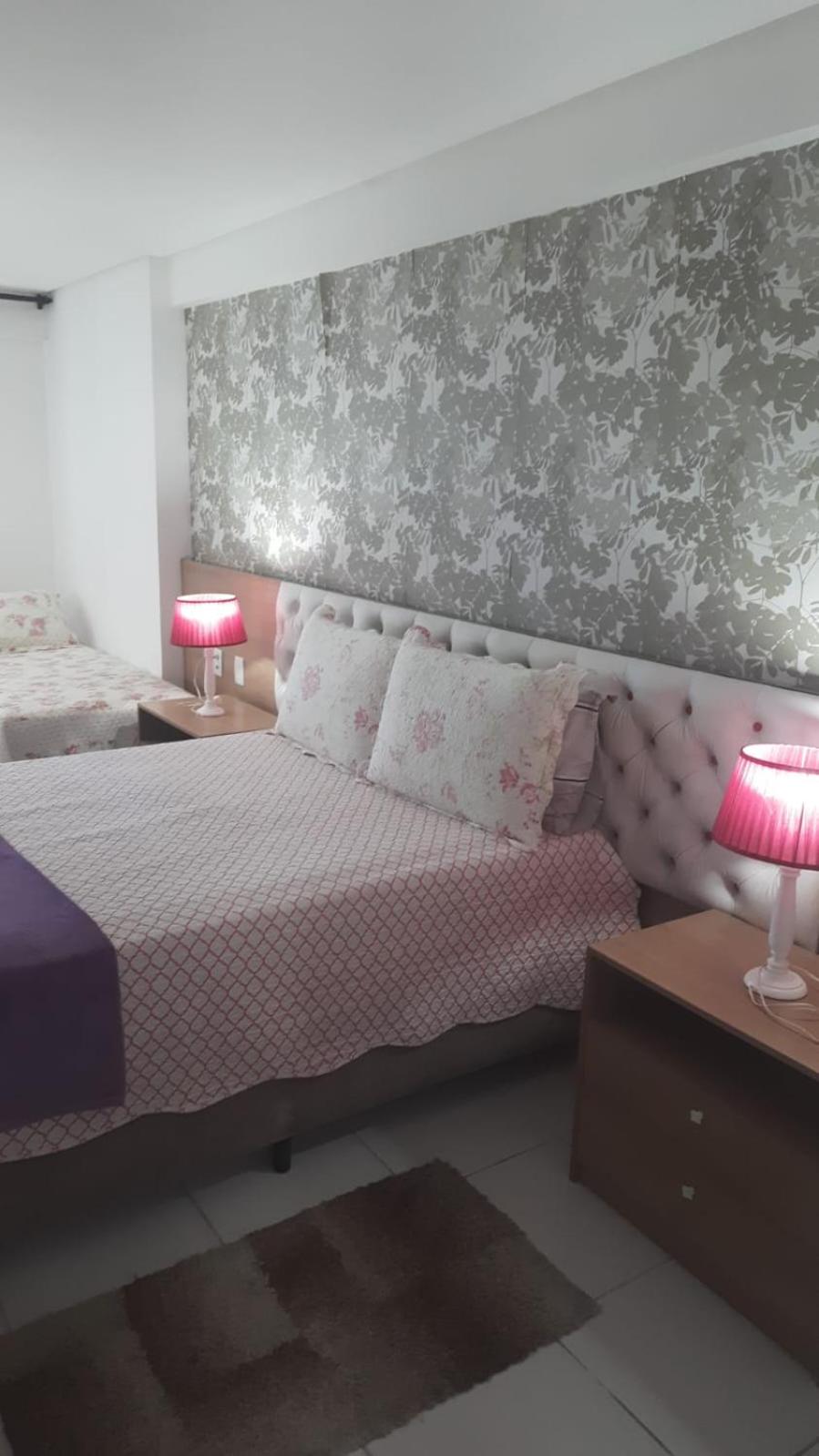 Large Double Room - Photo 4