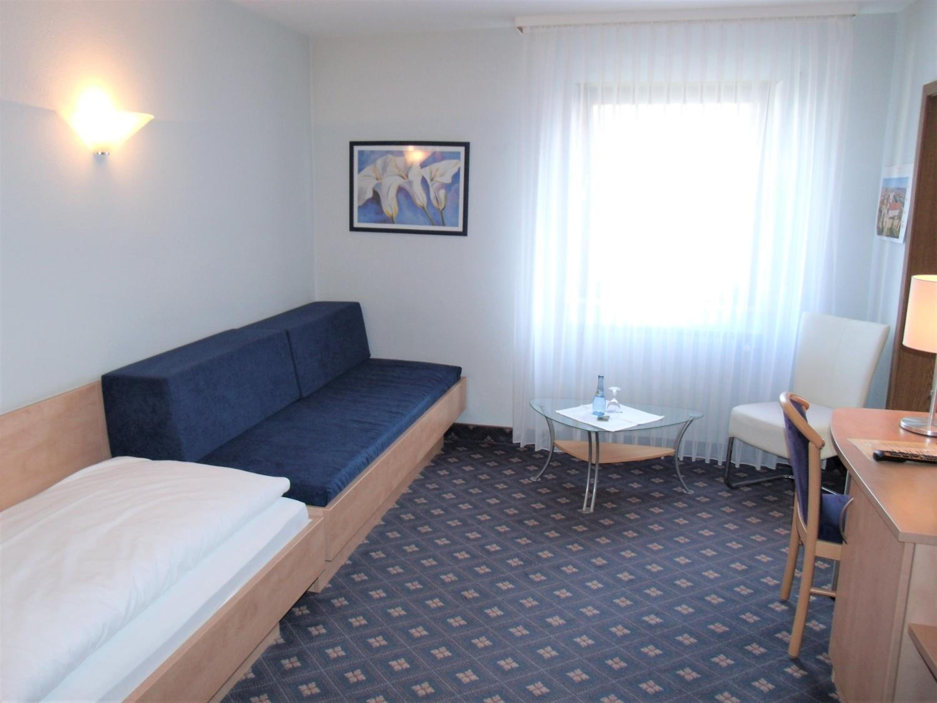 Single Room photo 1