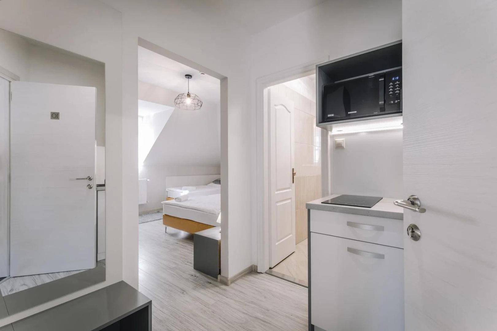 Apartment - Photo 2