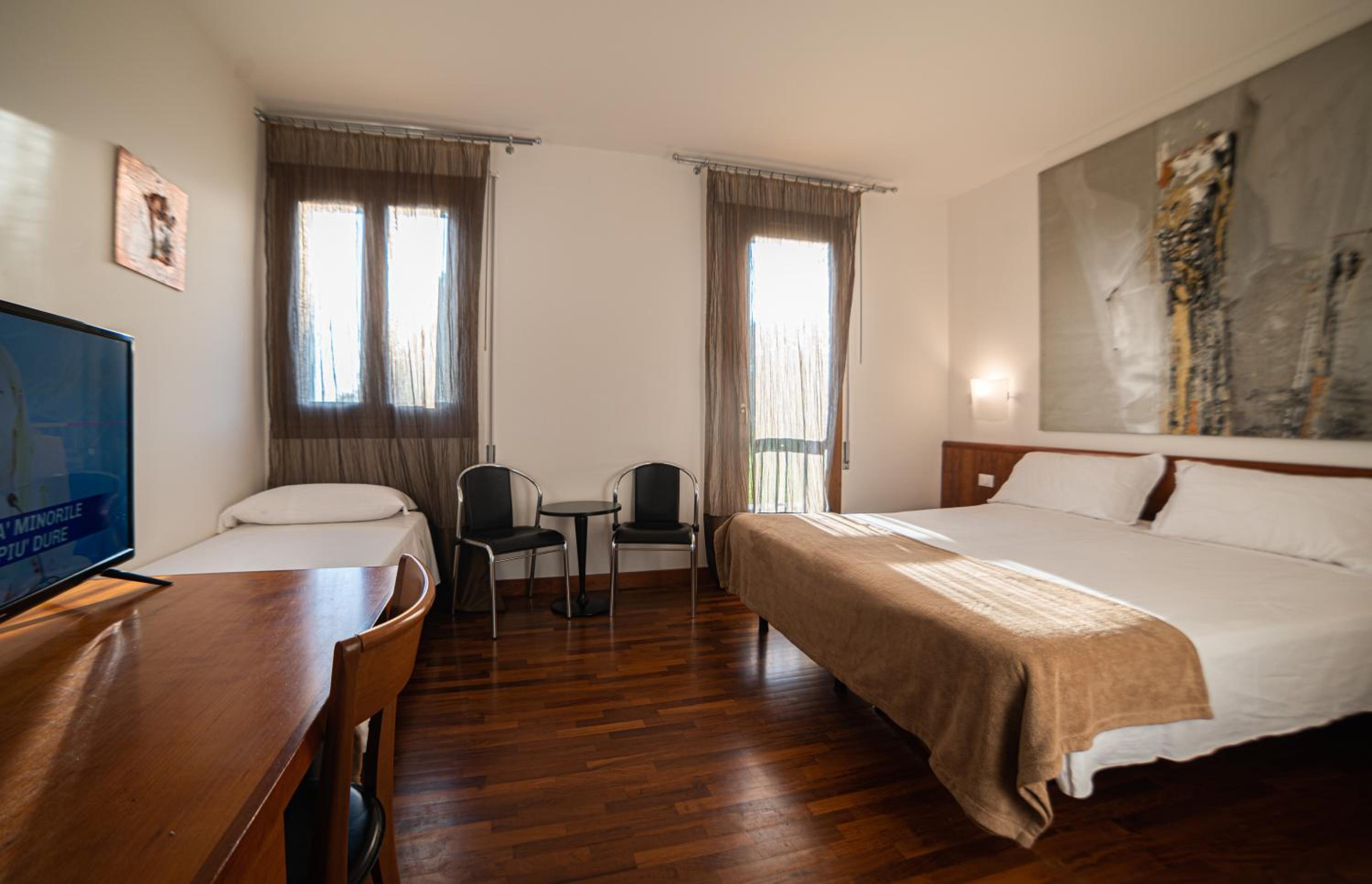 Triple Room - Photo 5