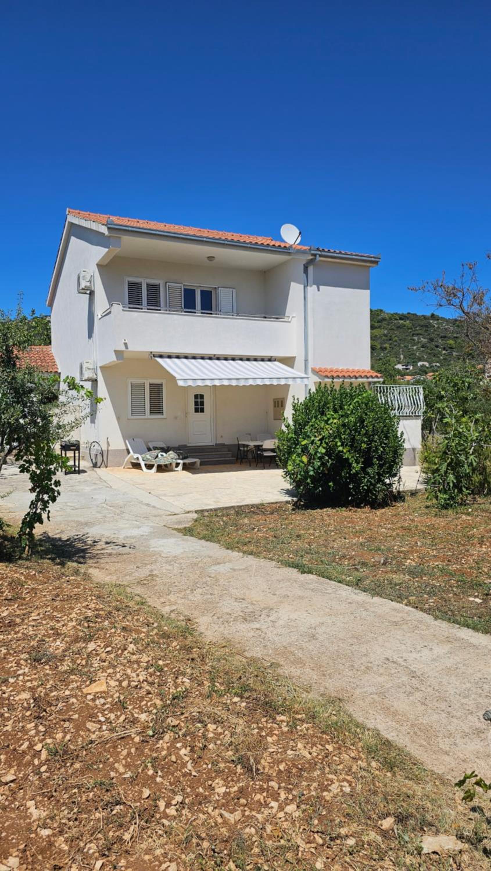 Two-Bedroom Apartment with Garden View photo 3