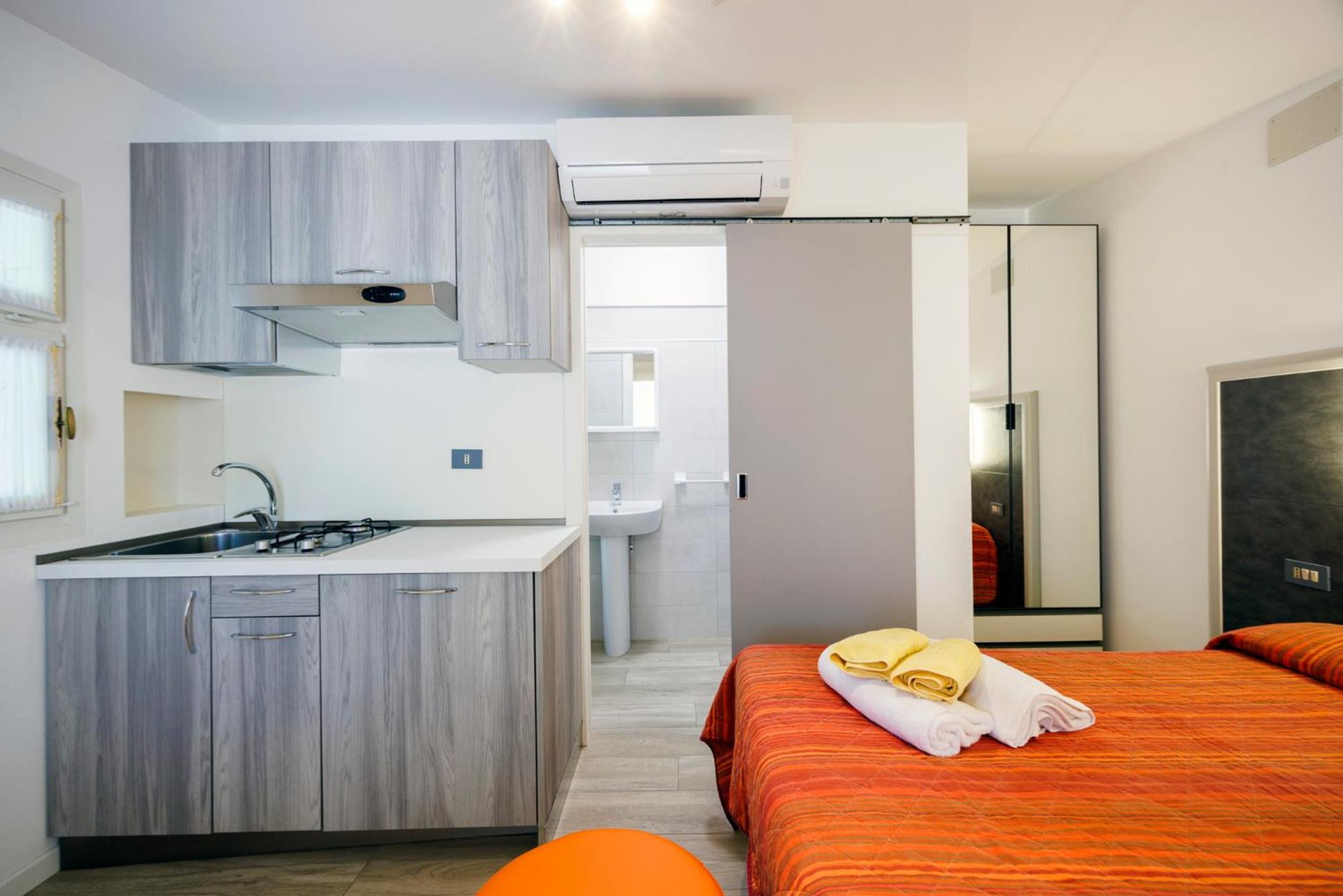 Double Room with Patio photo 2