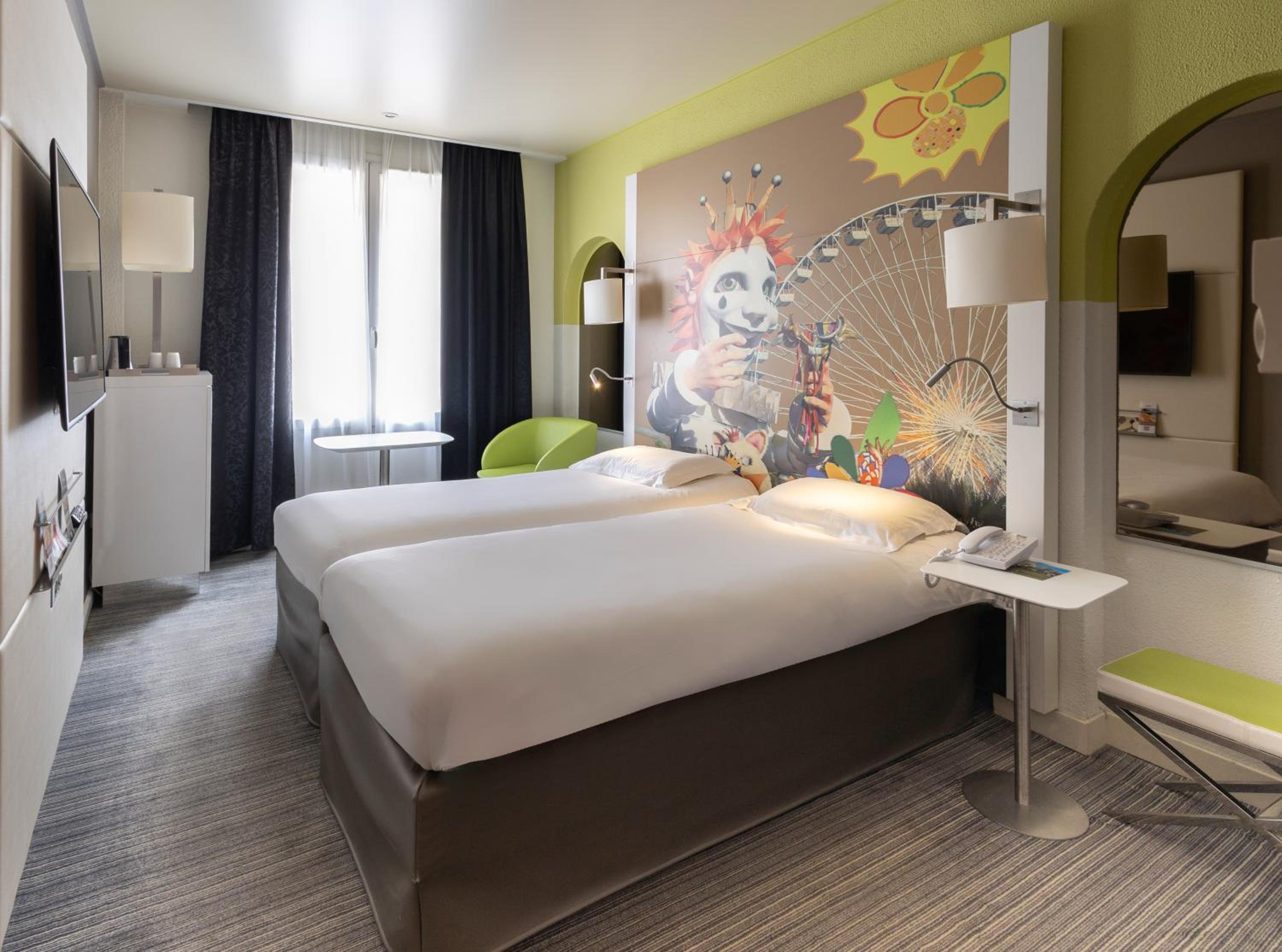 Standard Twin Room - Photo 1
