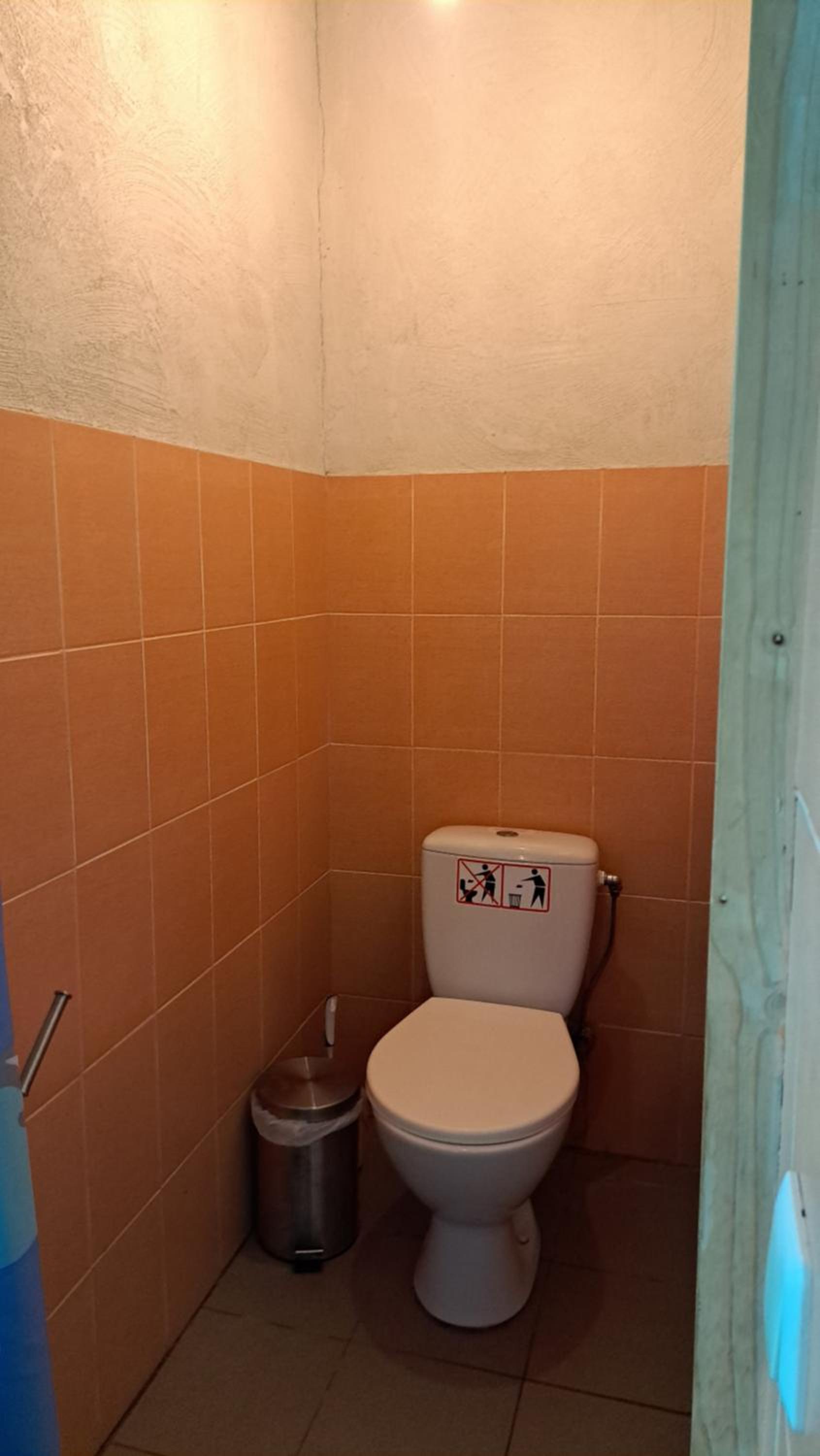 Three-Bedroom House - Photo 44