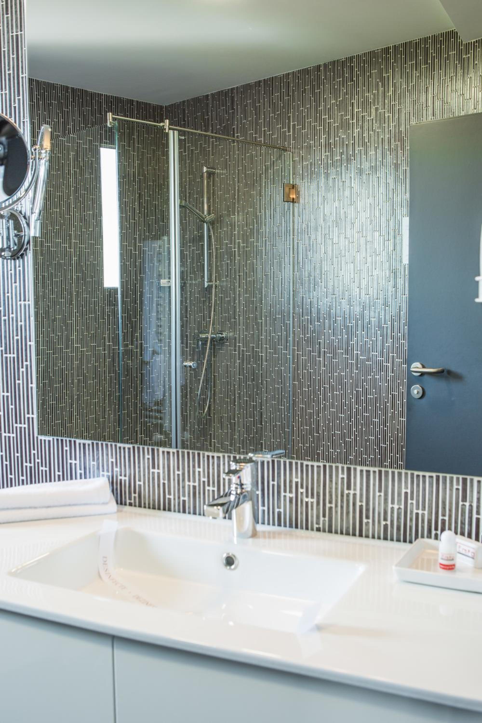 Superior Twin Room - Photo 4