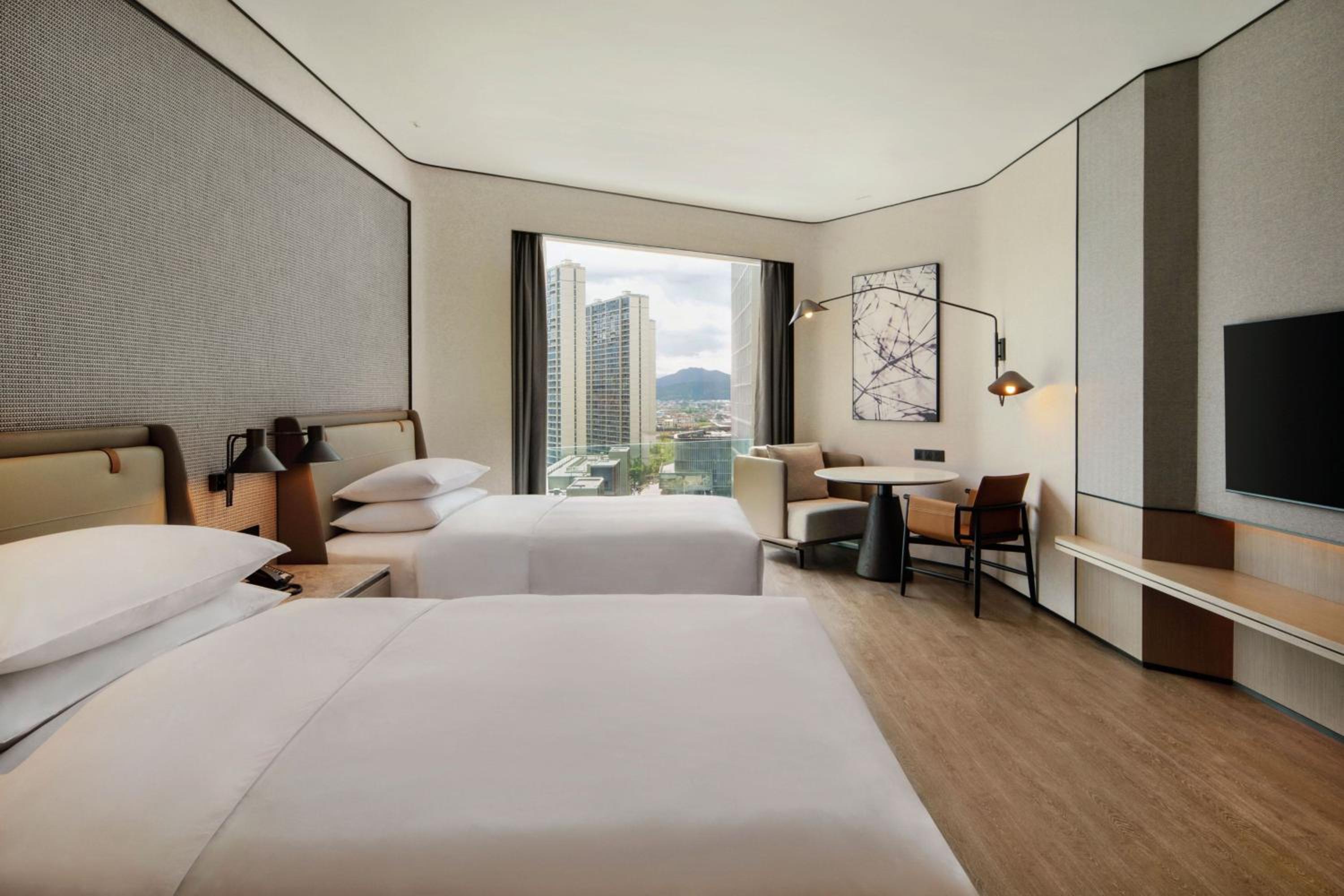 Deluxe Double Room with Two Double Beds and City View