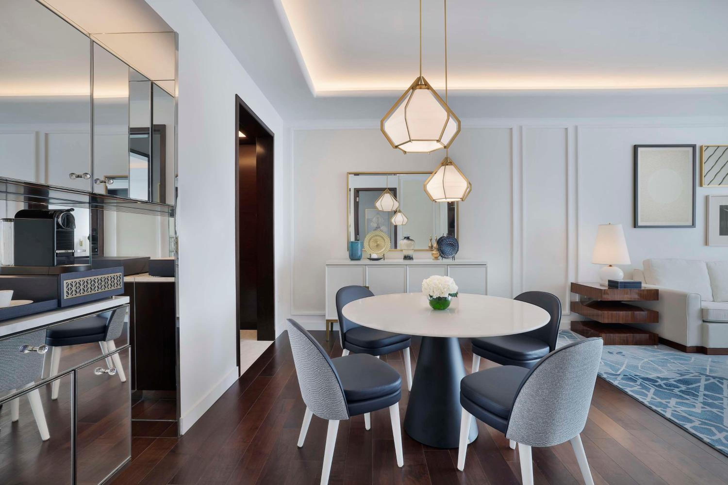 One-Bedroom Deluxe Suite with Two Queen Beds