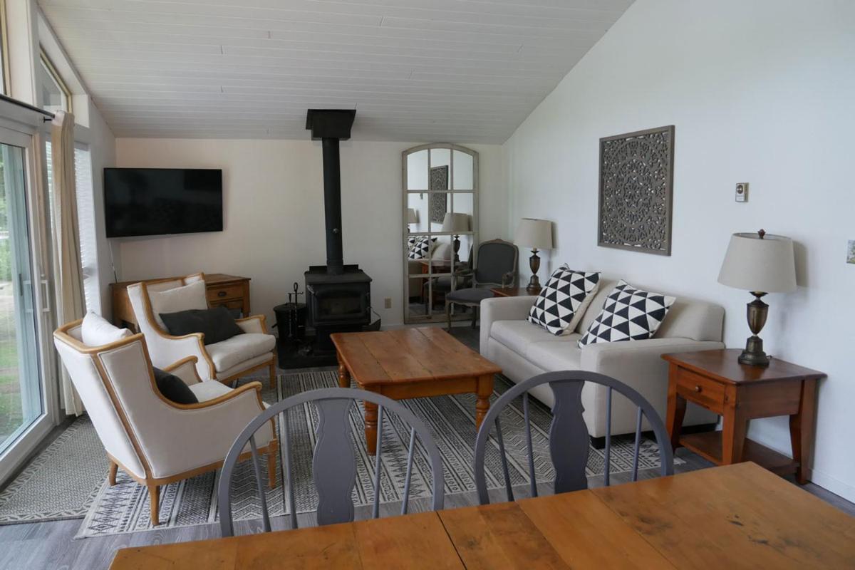 Two-Bedroom Cottage photo 1