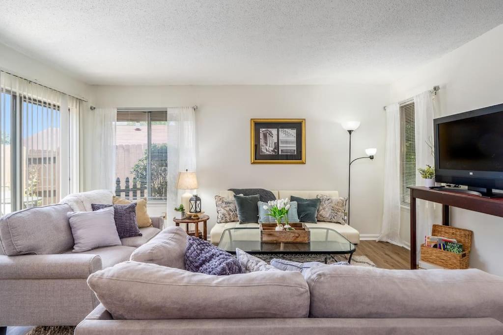 Apartment photo 1