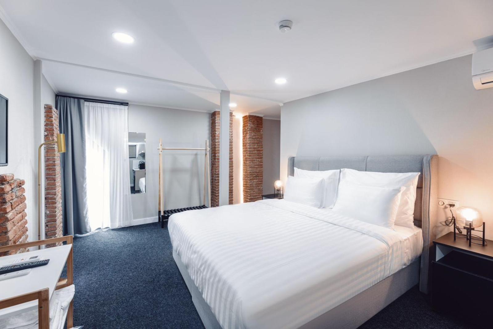 Double Room - Photo 1