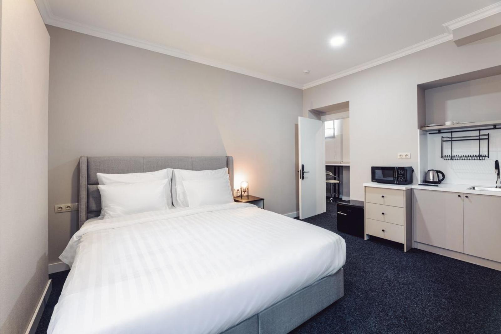 Double Room - Photo 21