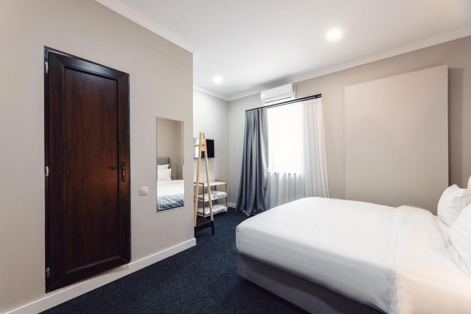 Double Room - Photo 20