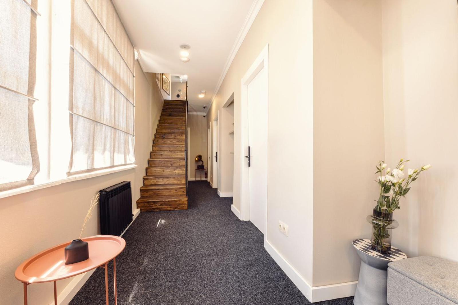 Double Room - Photo 6