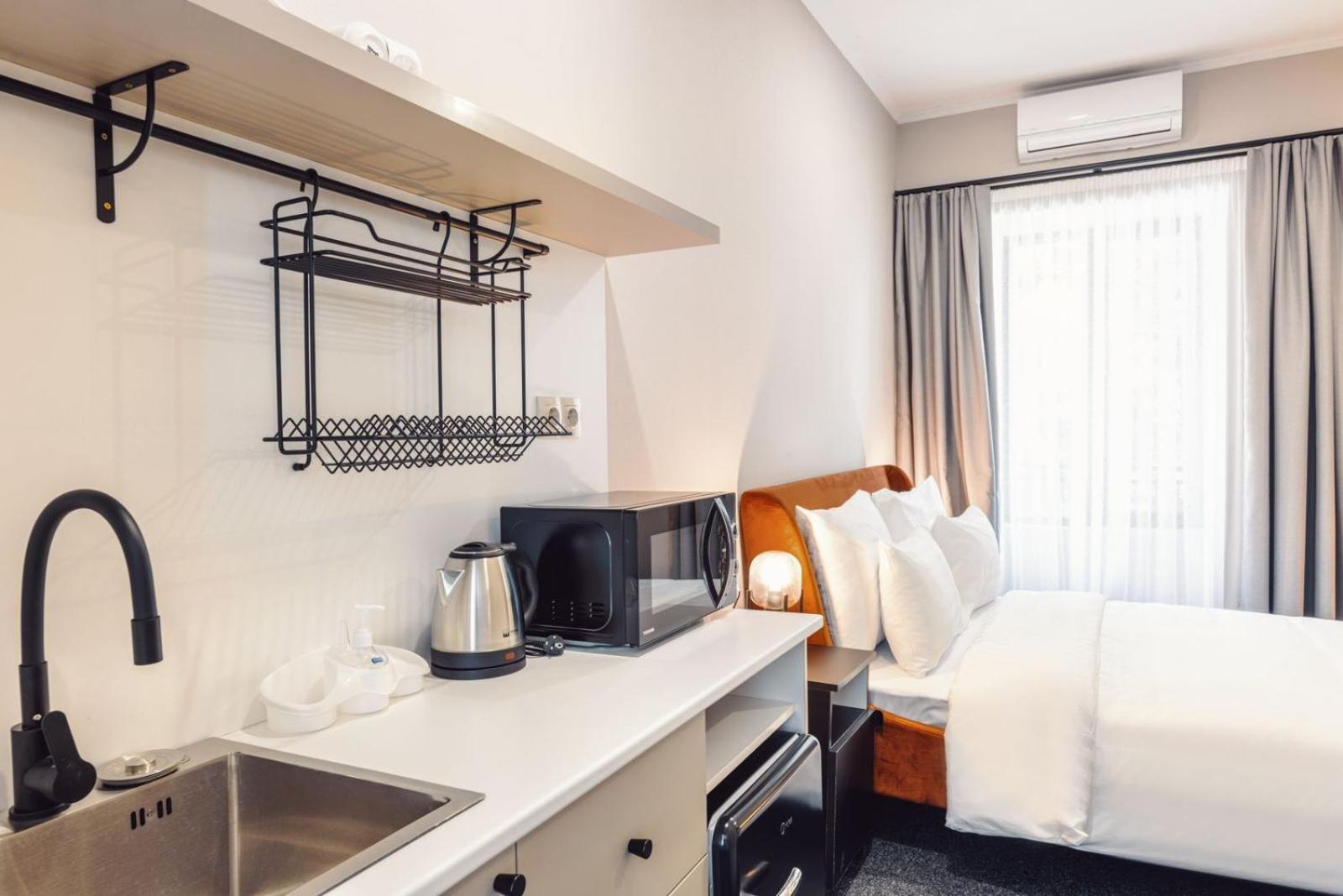 Double Room - Photo 11