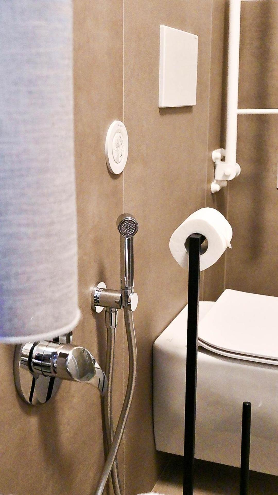 Quadruple Room - Disability Access photo 2