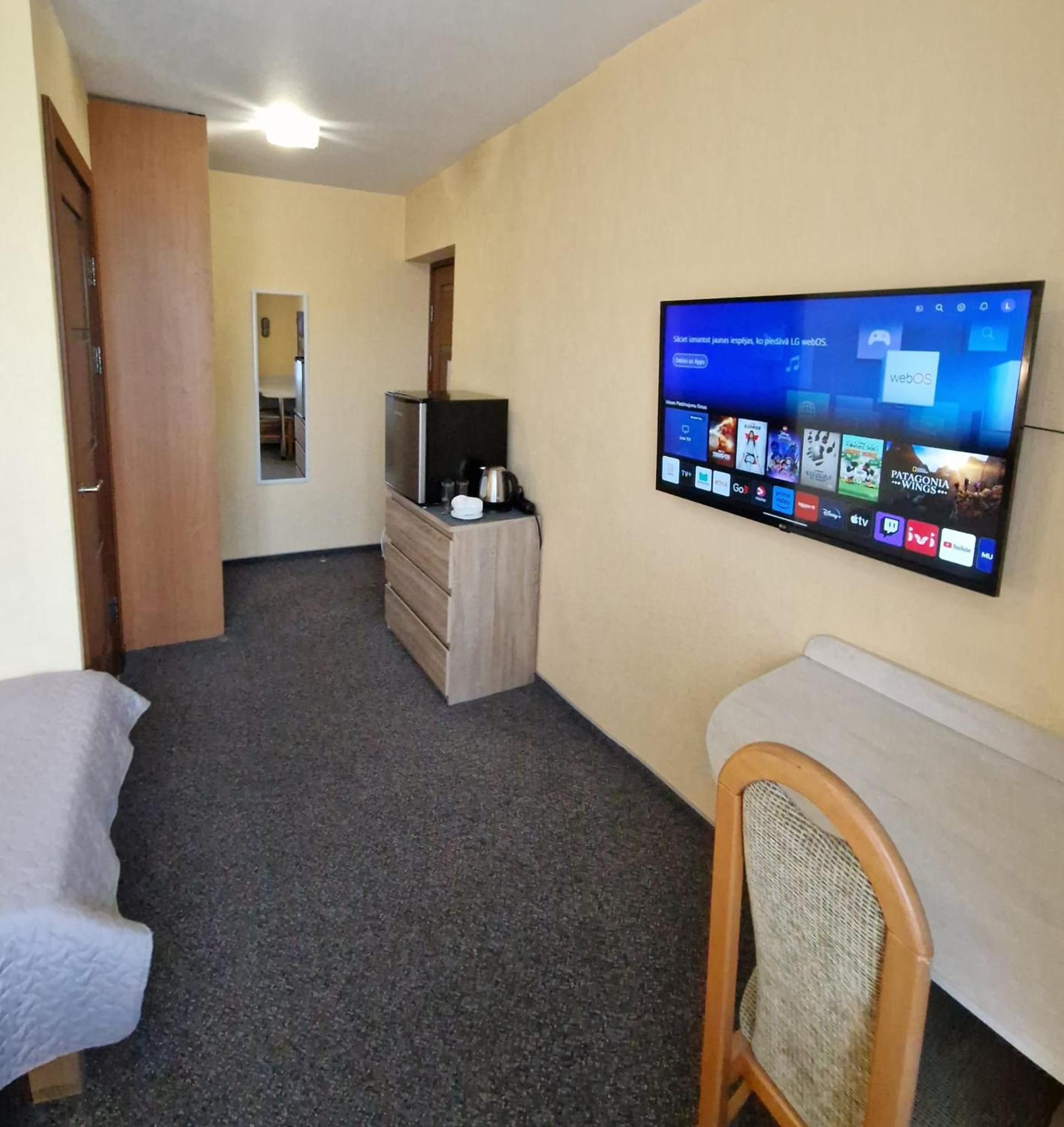 Standard Double or Twin Room photo 3