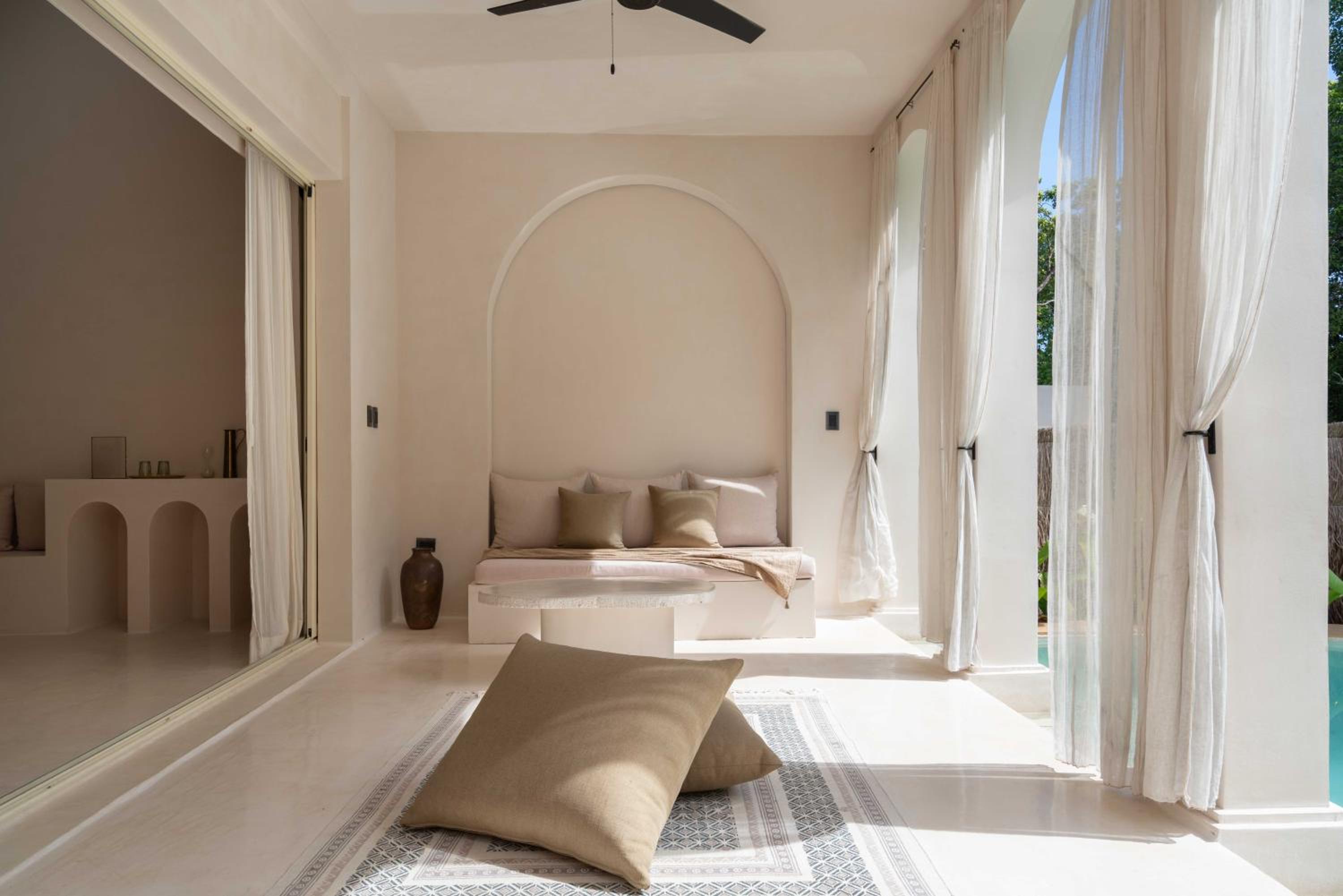 Suite with Private Pool - Photo 82