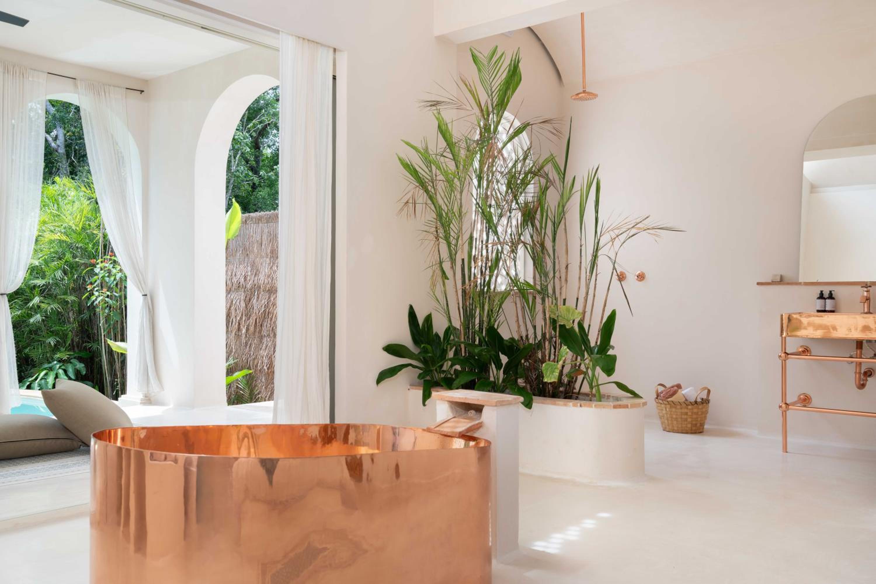 Suite with Private Pool - Photo 81