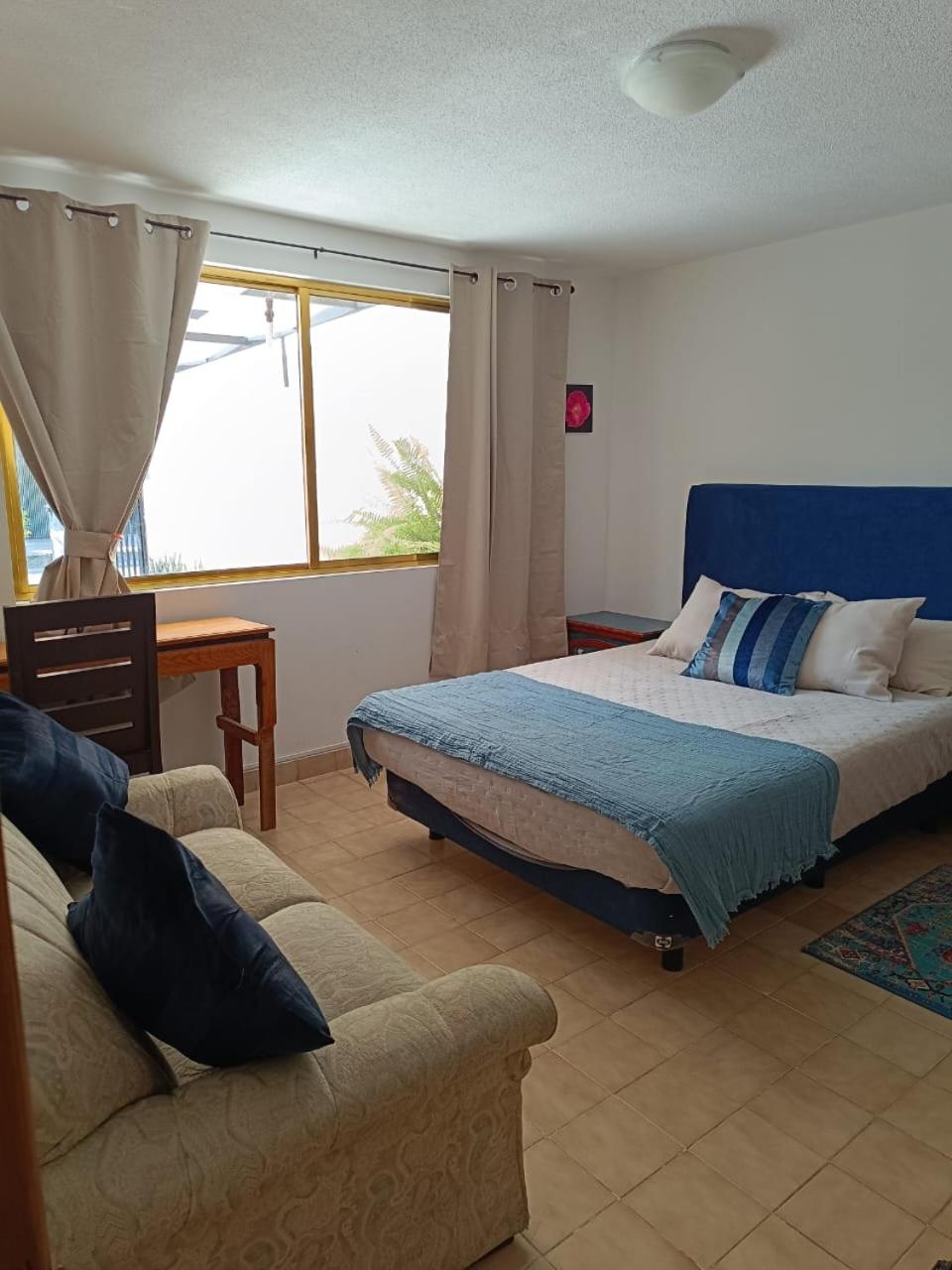 Standard Queen Room