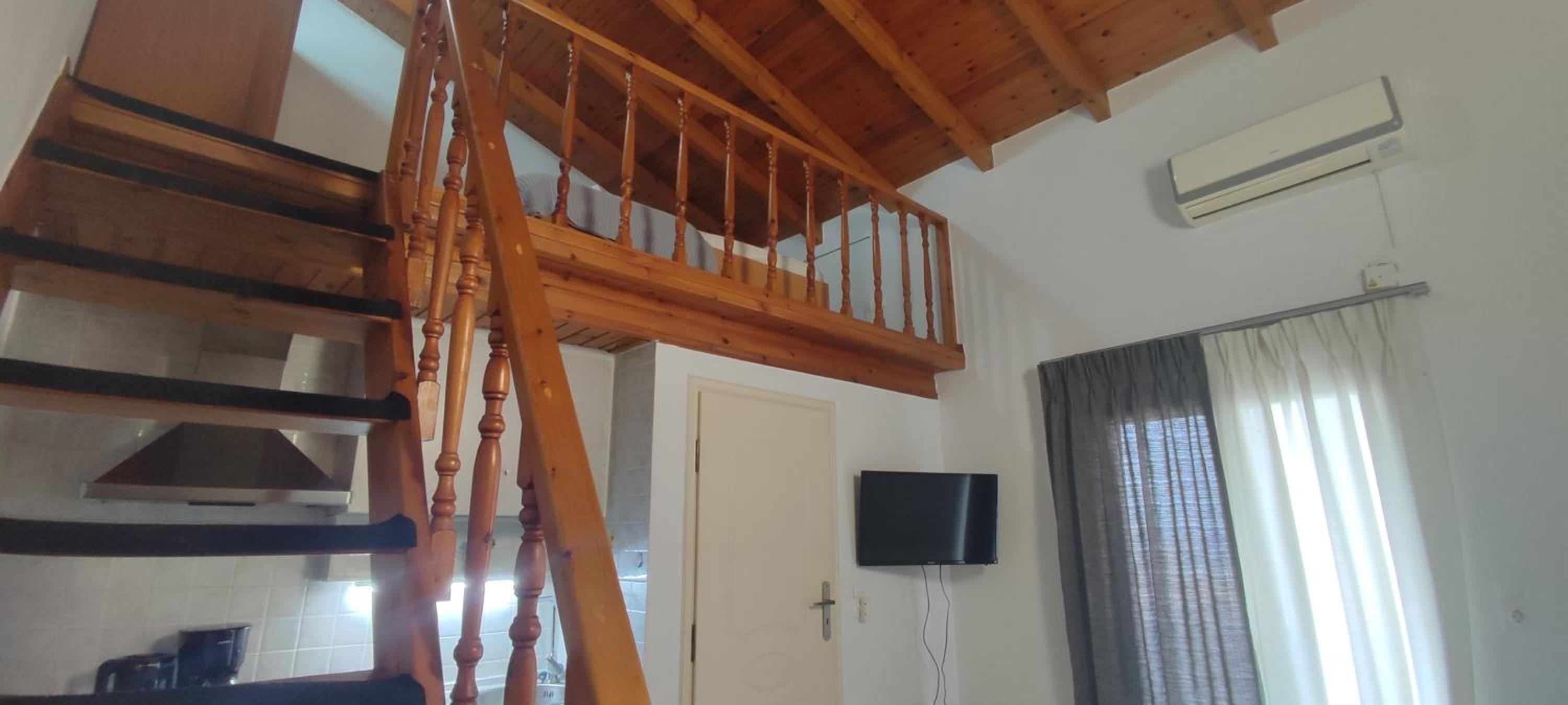 Apartment with Balcony - Photo 15