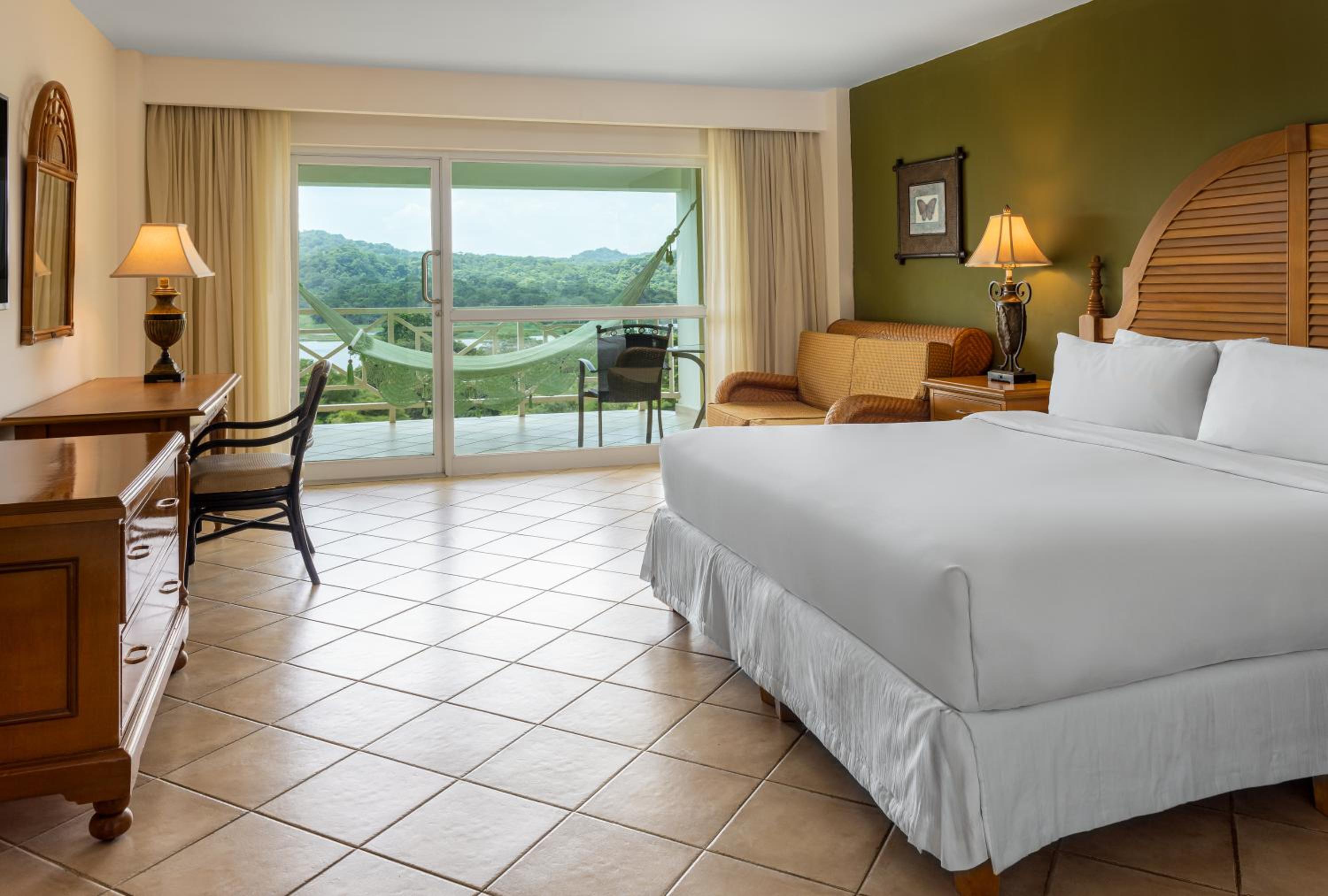 Deluxe Double Room with River View - Photo 2