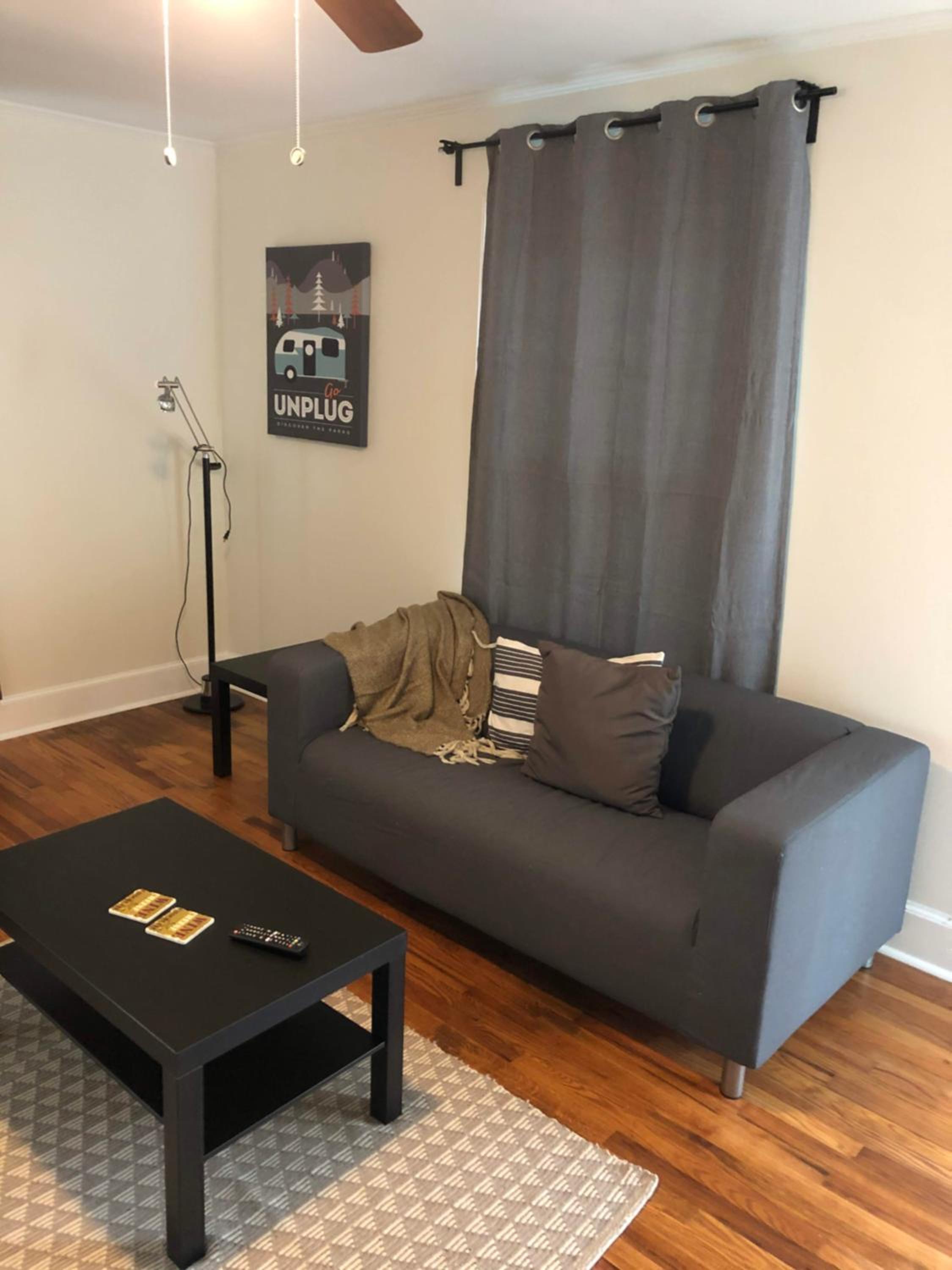 One-Bedroom Apartment photo 2