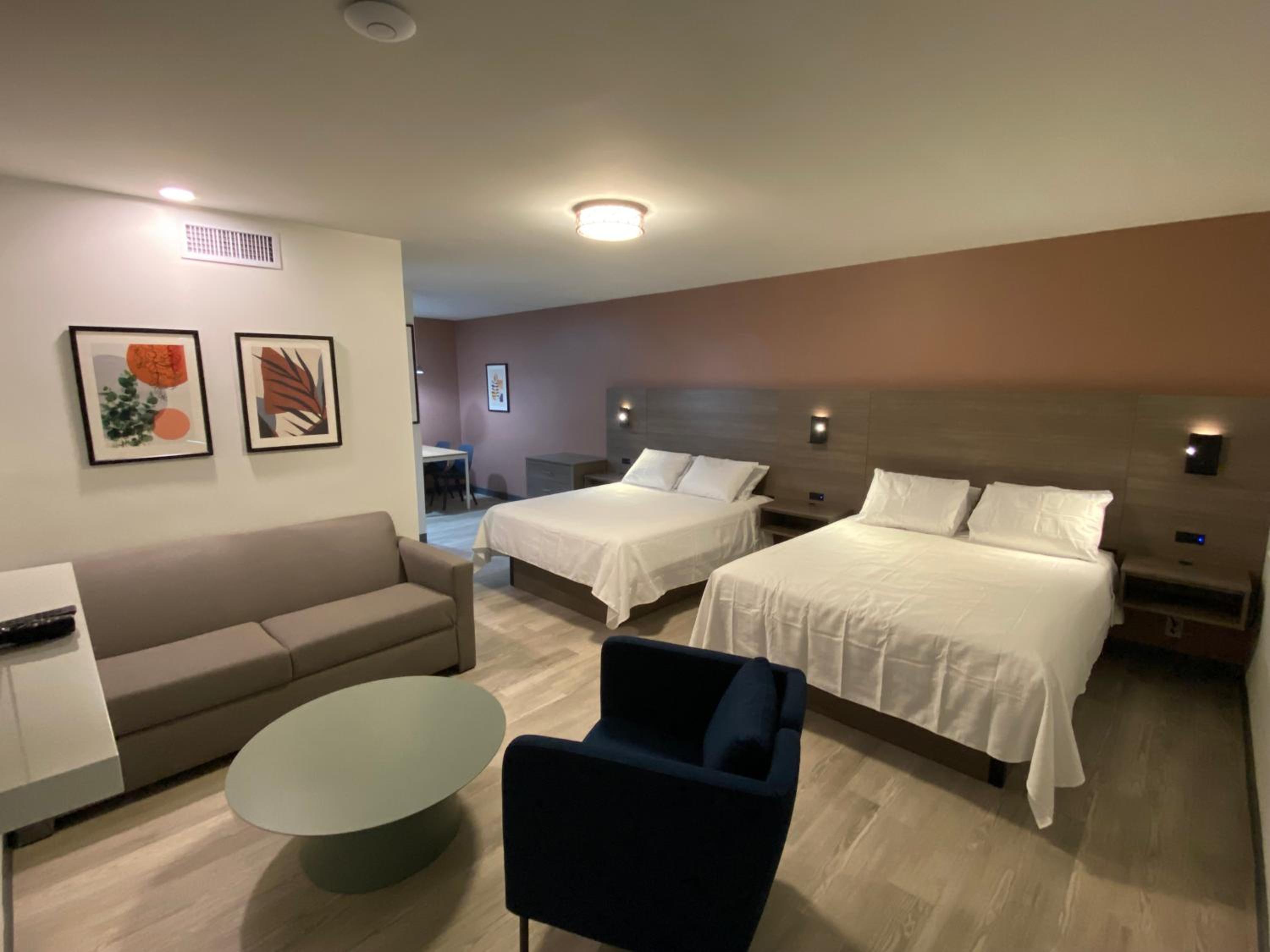 Junior Suite - Newly Renovated Building - Photo 1