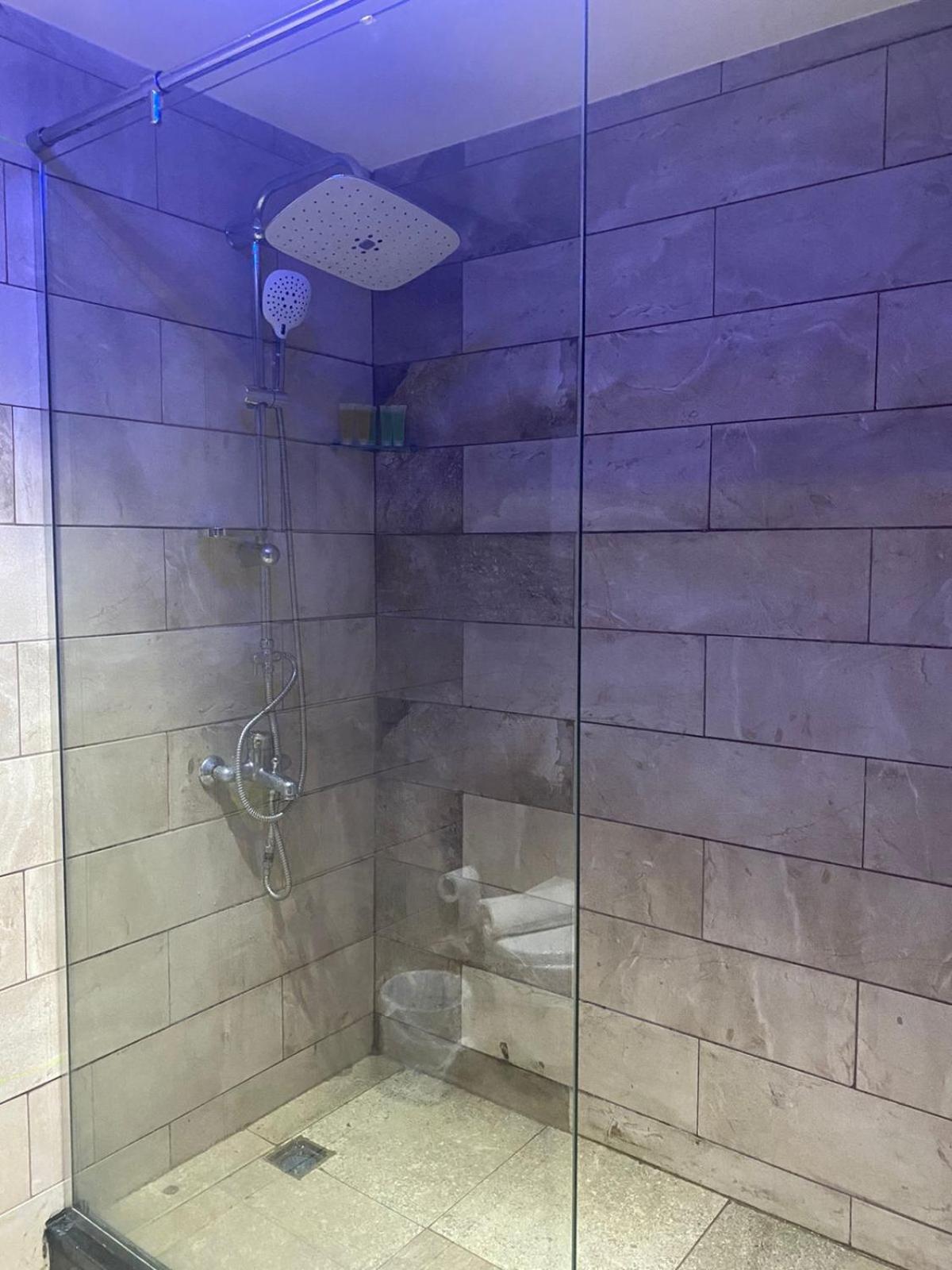 Standard Double or Twin Room photo 2