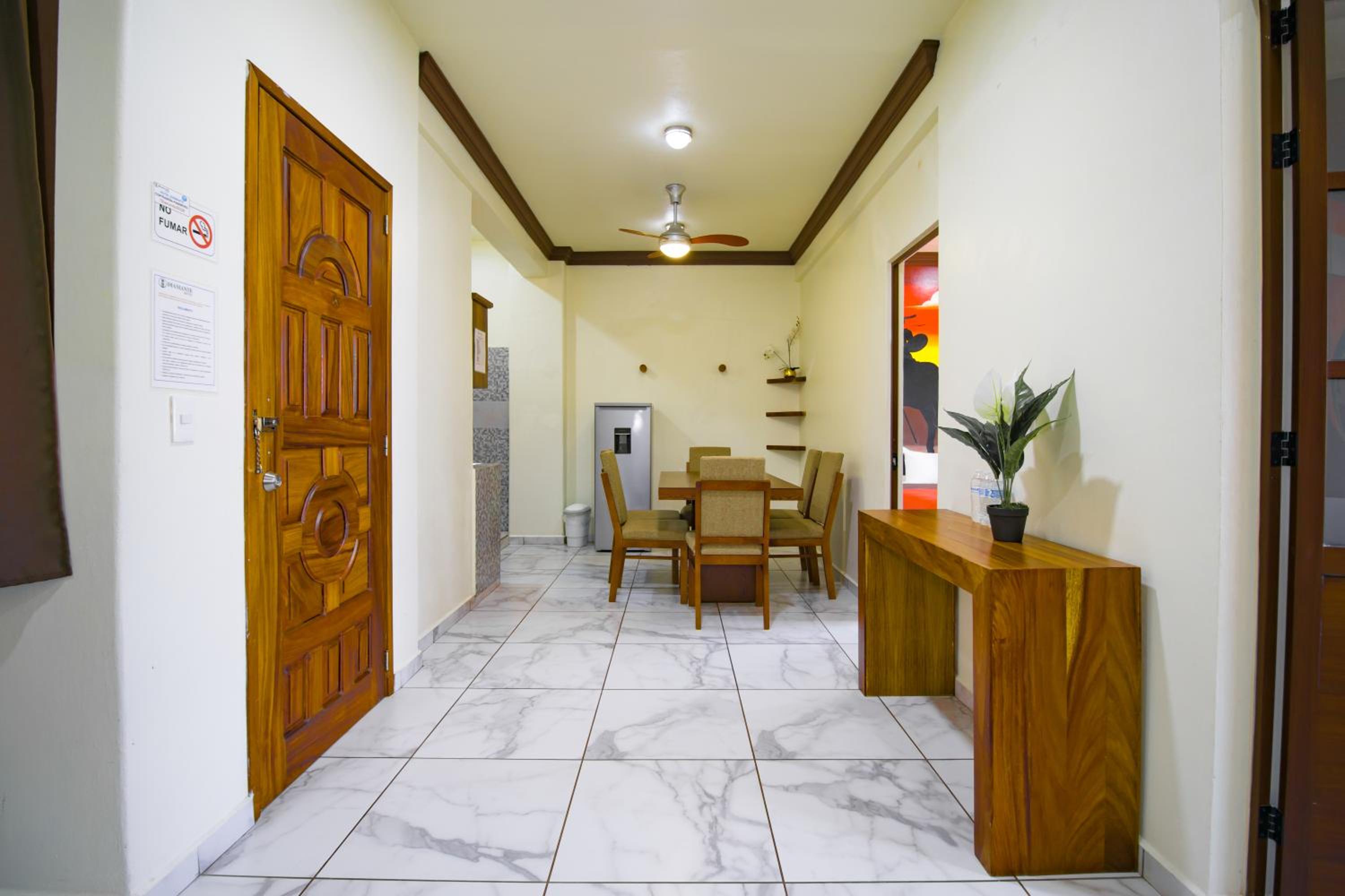 Family Studio - Photo 10