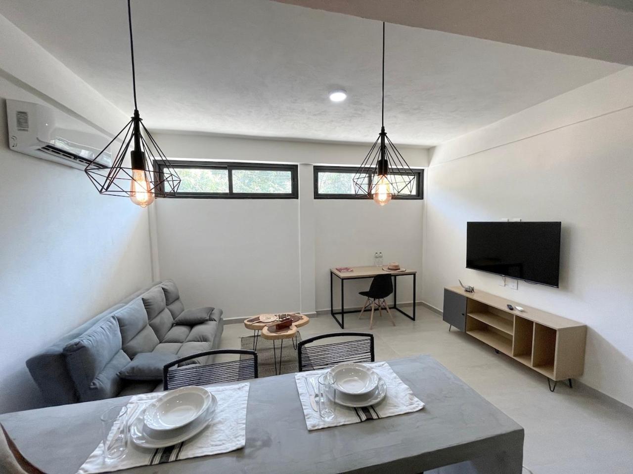One-Bedroom Apartment - Photo 8