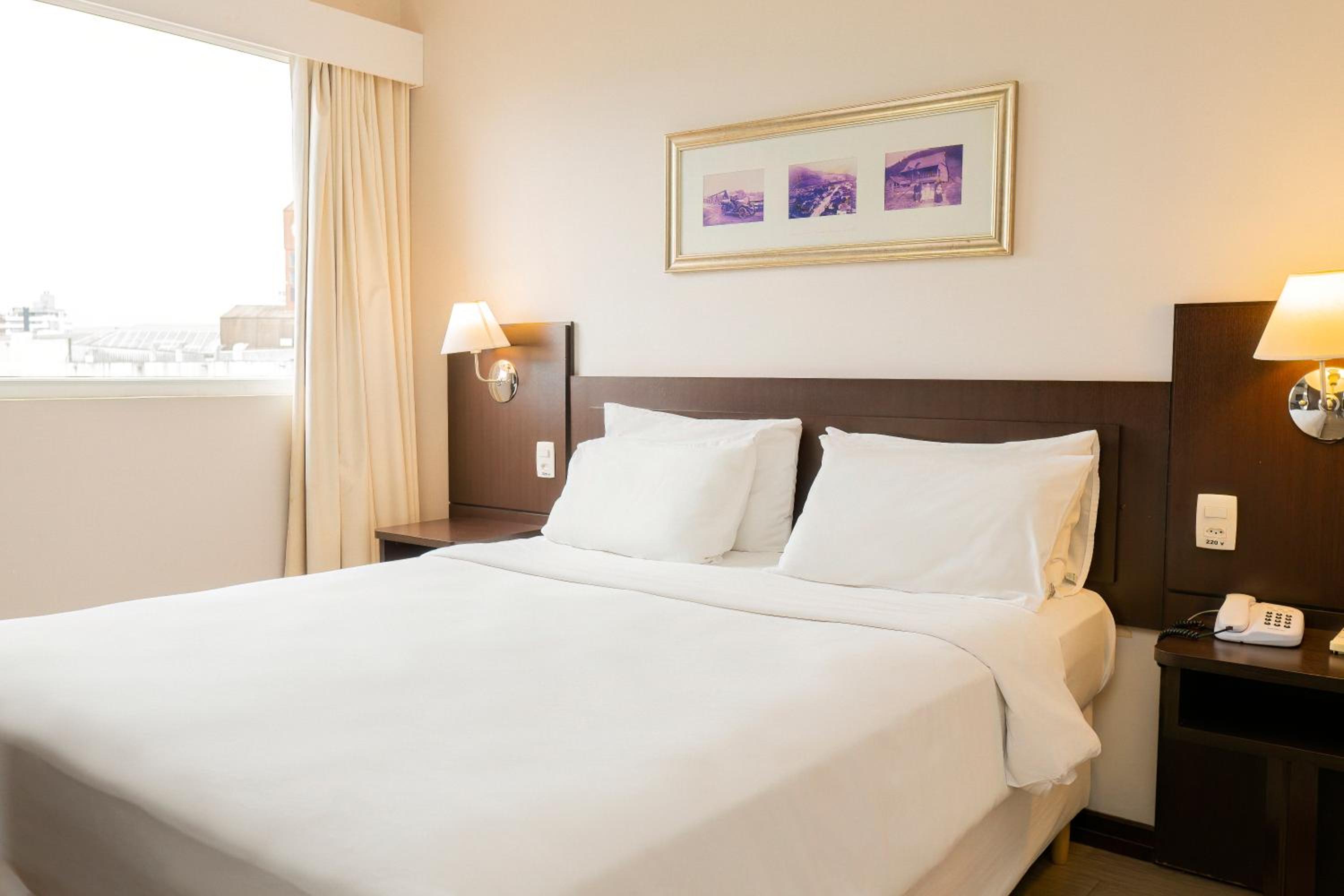 Standard Double Room - Photo 4