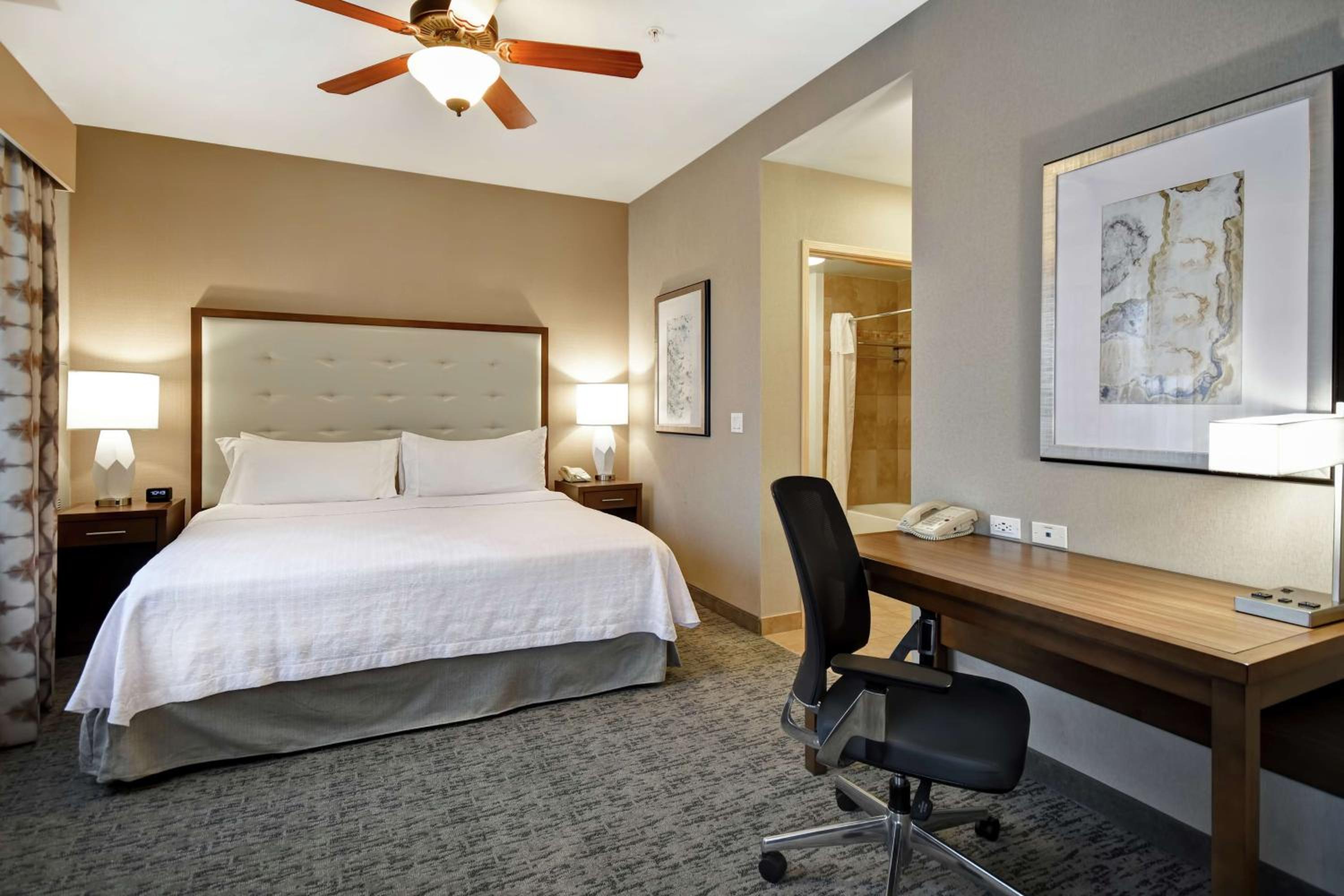 King Studio Suite - Non-Smoking - Photo 1