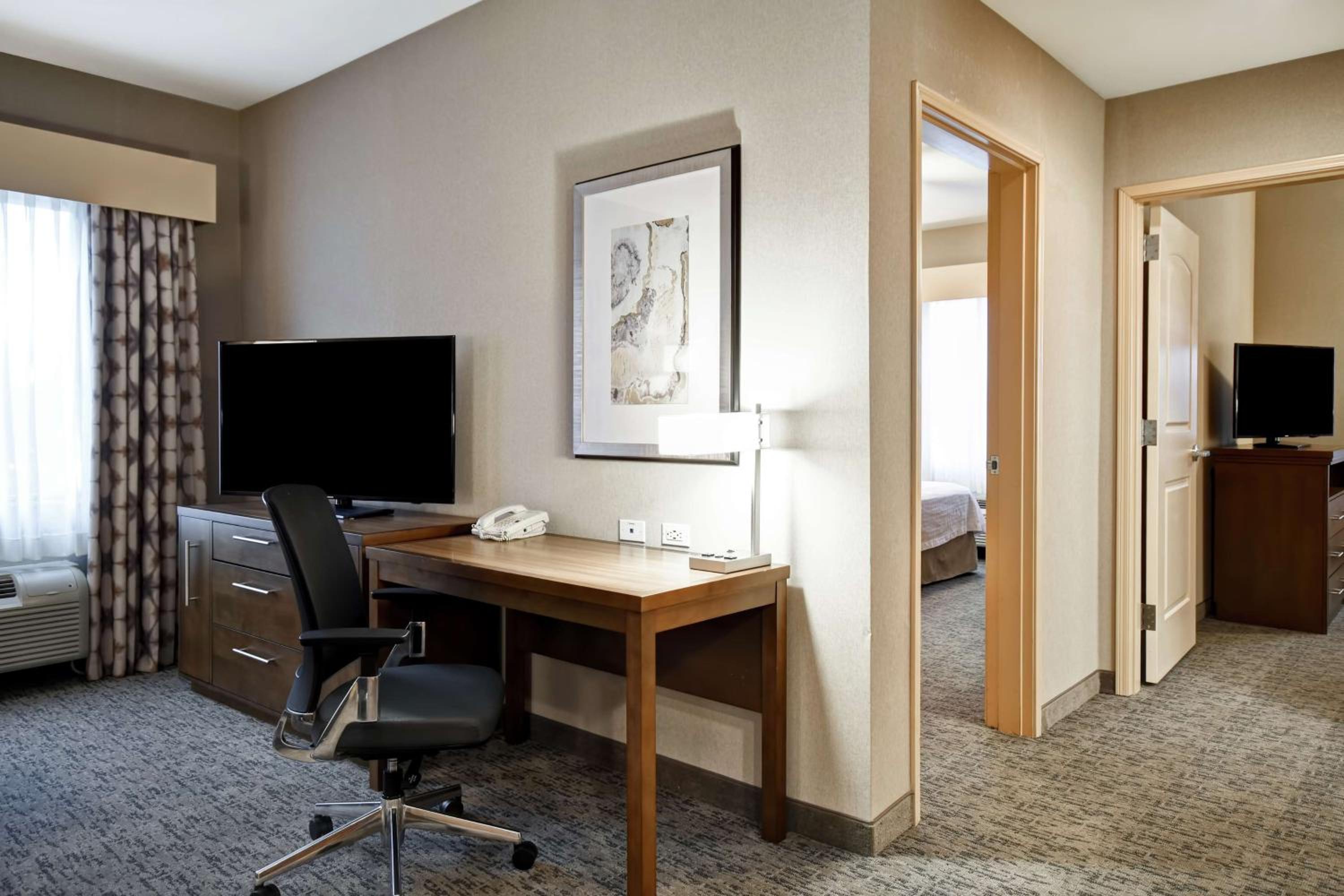 Two-Bedroom King Suite - Non-Smoking - Photo 2