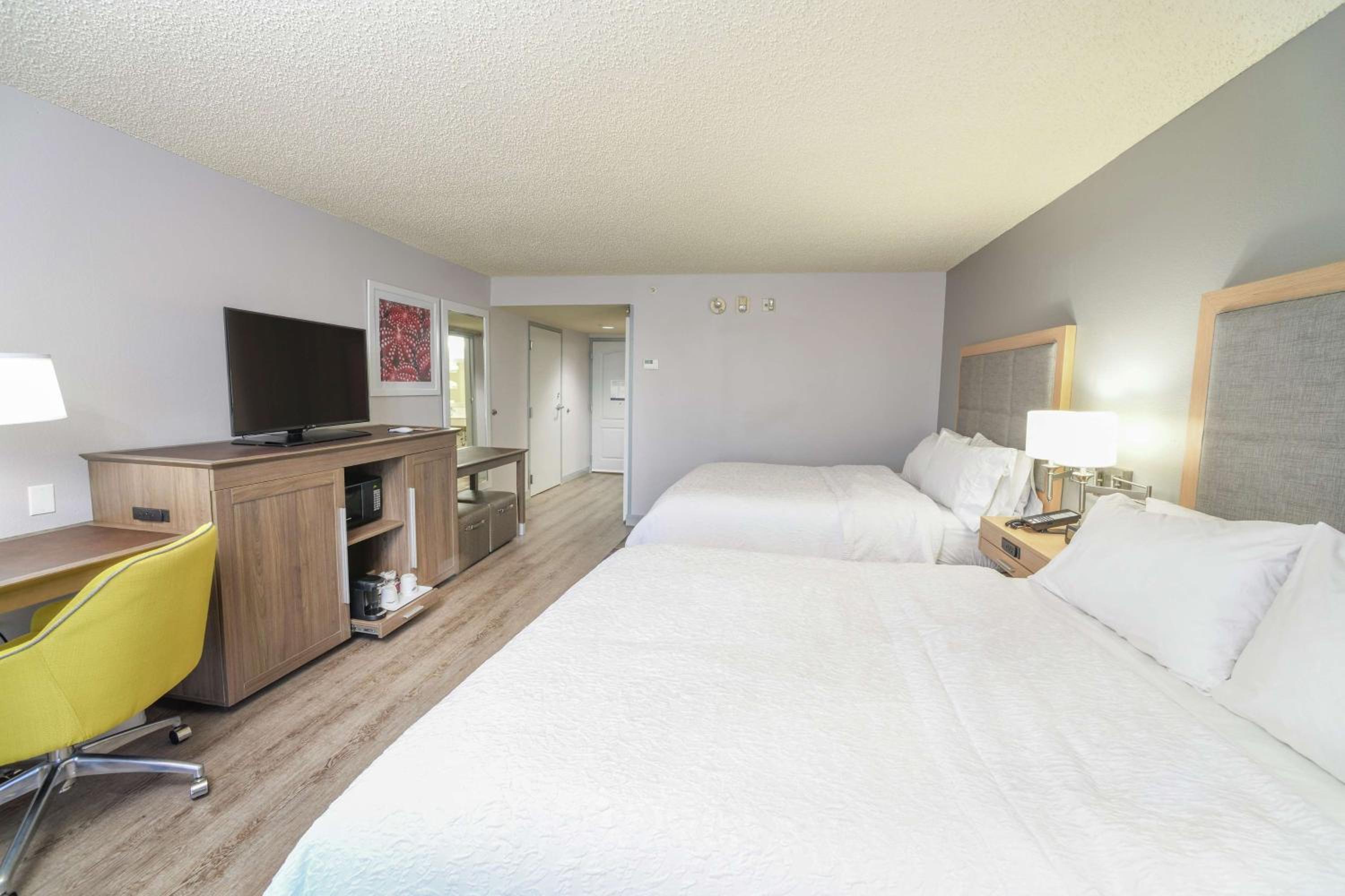Queen Room with Two Queen Beds - Mobility and Hearing Access/Non-Smoking - Photo 1
