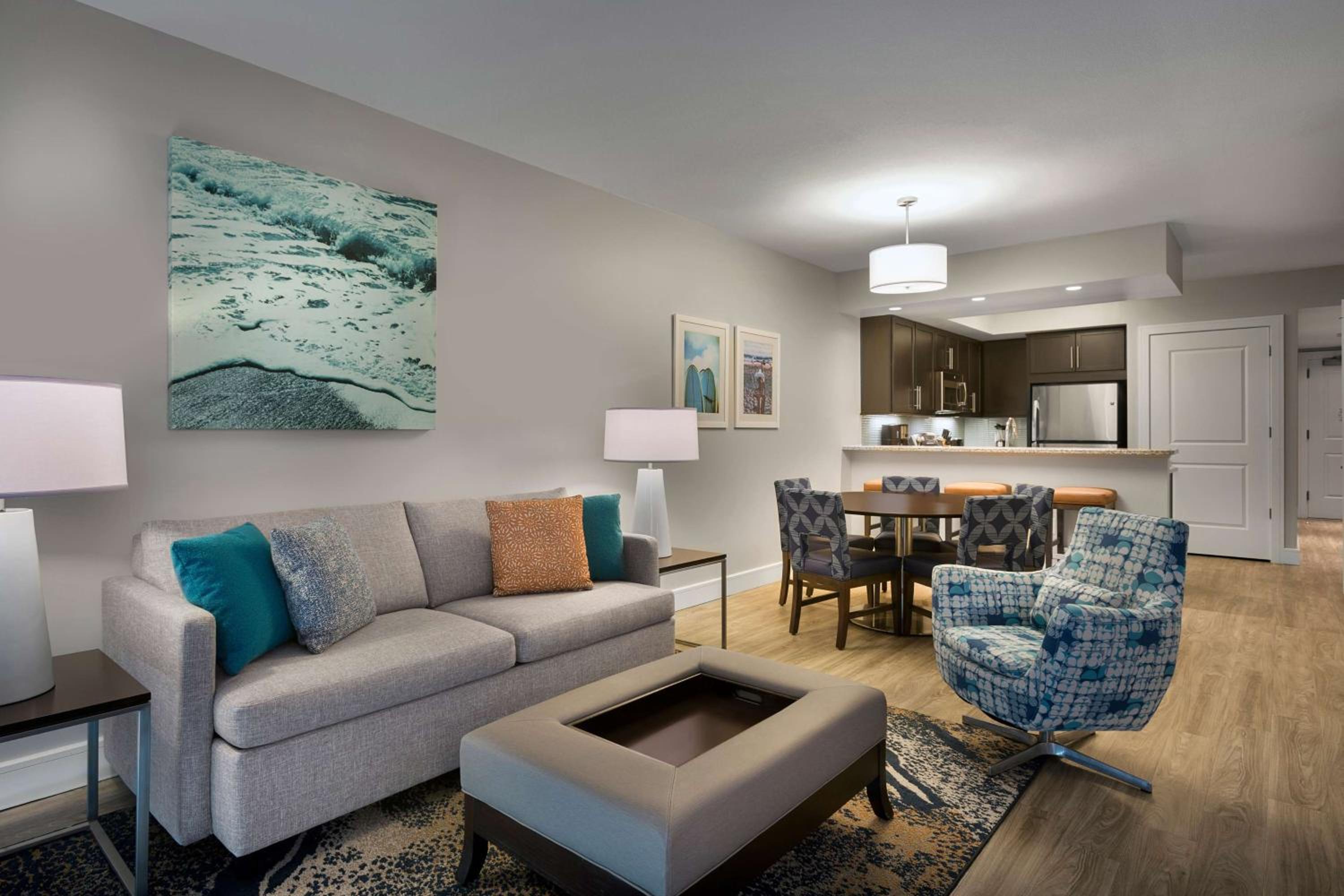 One-Bedroom King Suite with Sofa Bed - Hearing Accessible photo 3