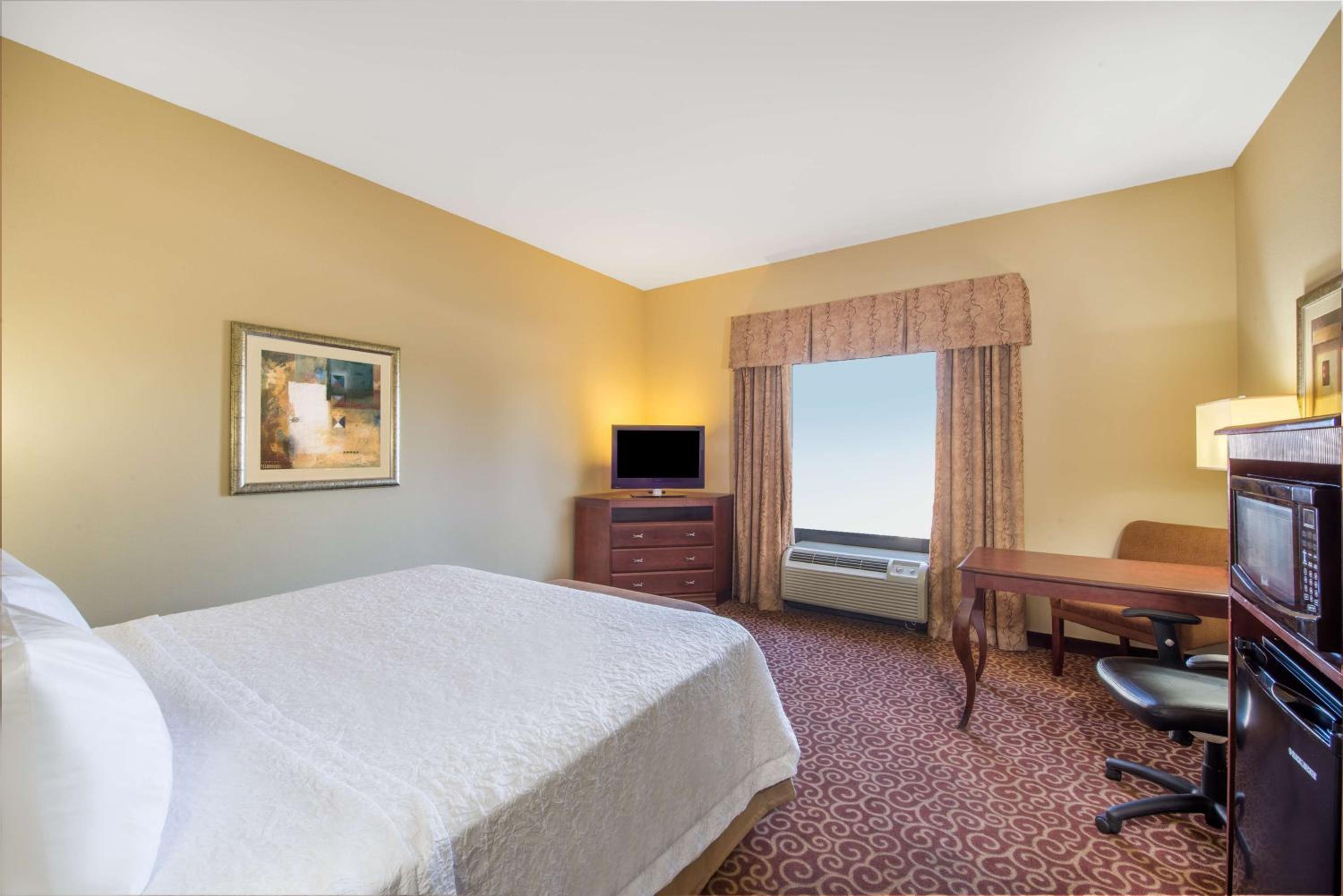 King Room - Hearing Access/Non-Smoking - Photo 4