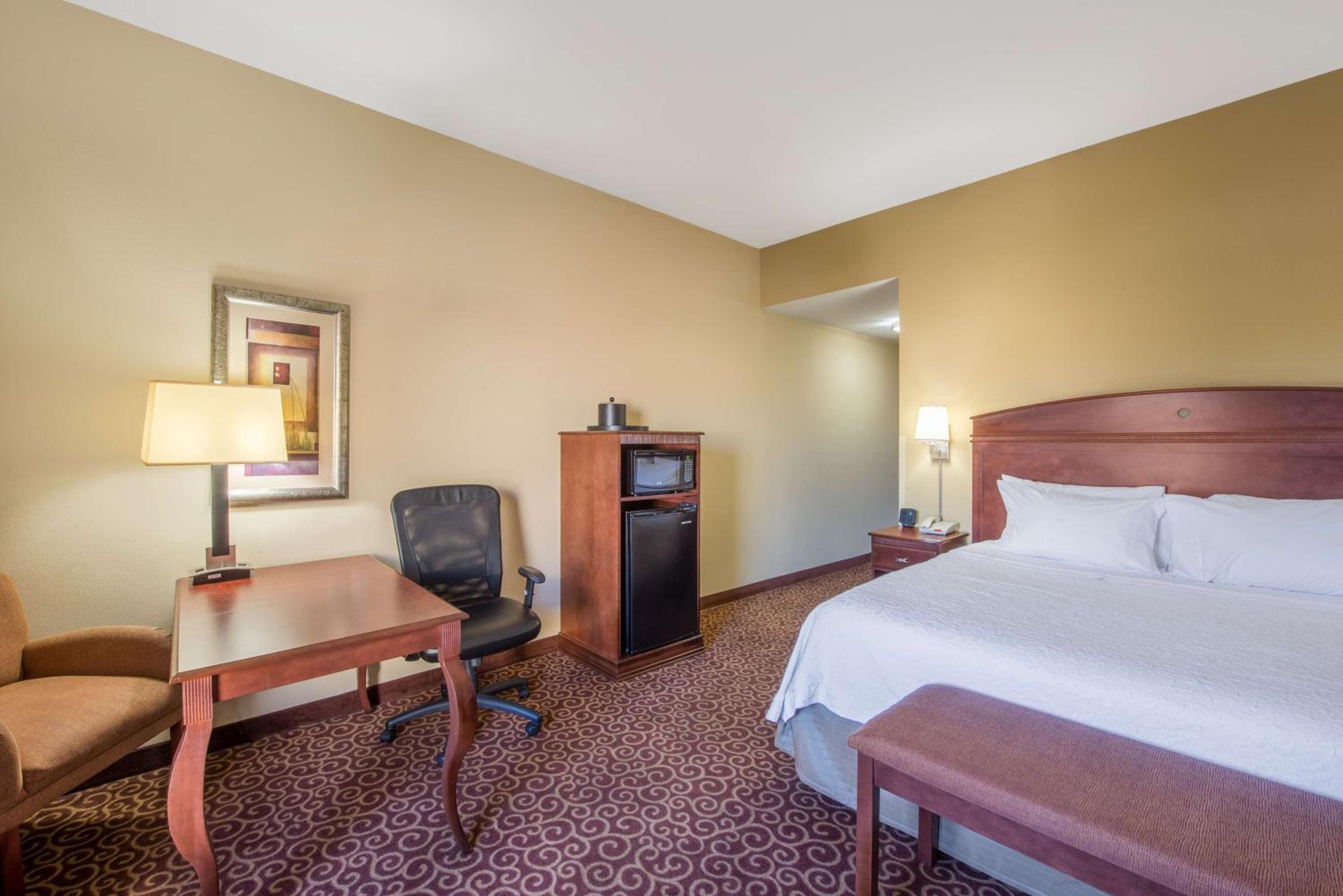 King Room - Hearing Access/Non-Smoking - Photo 3