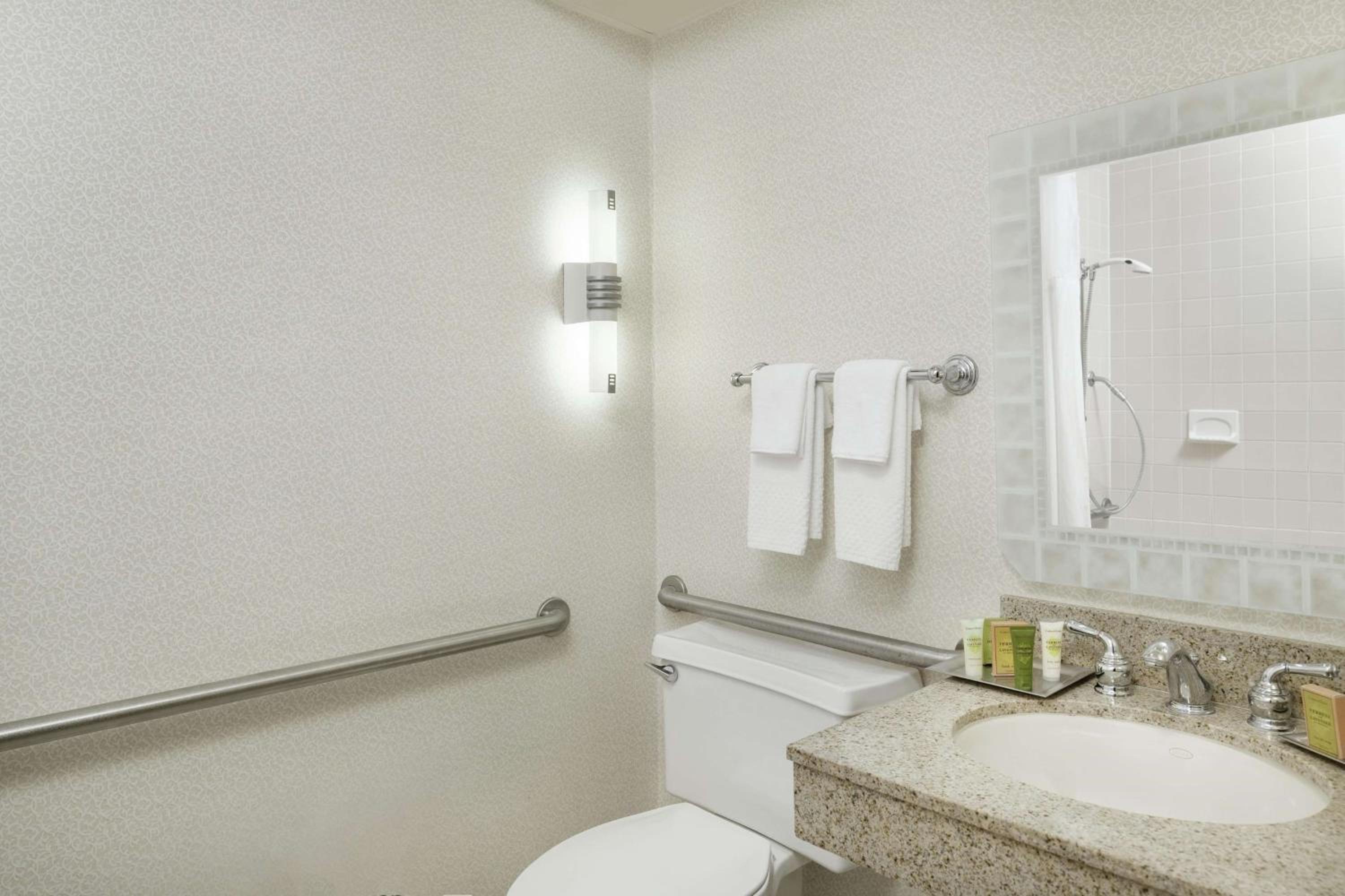 Hilton Boca Raton Suites - Newly Renovated, Zdjęcie 3