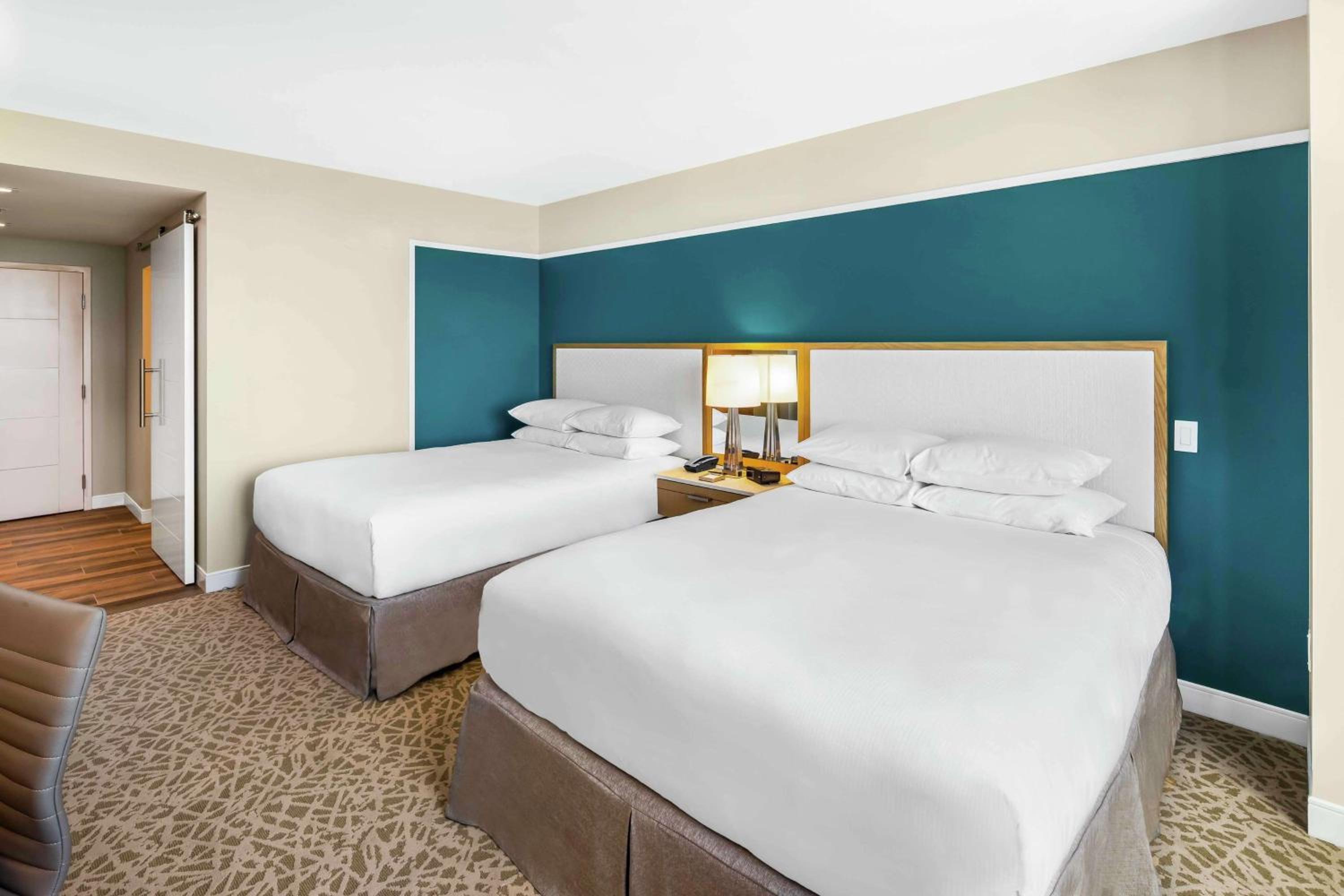 Queen Room with Two Queen Beds - Mobility/Hearing Accessible - Photo 4