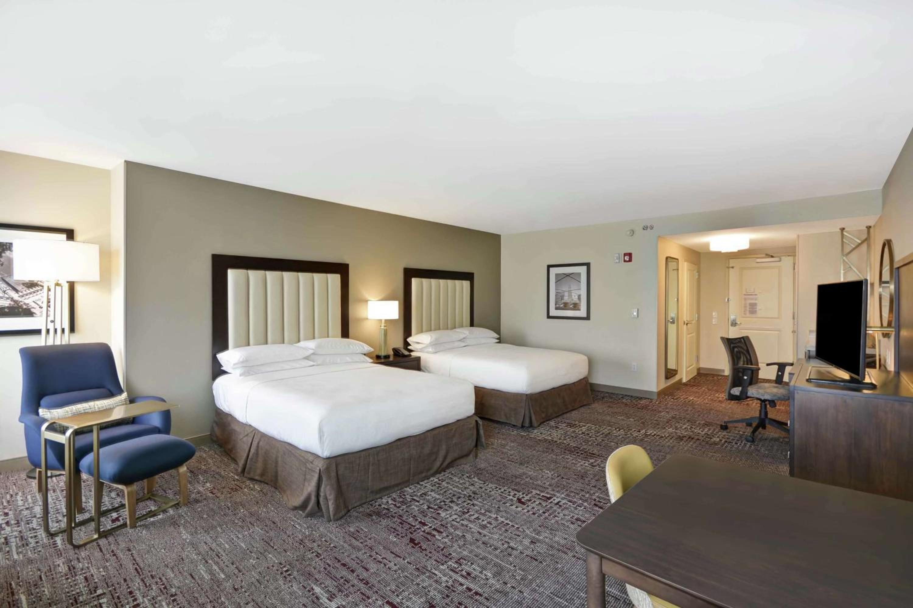 Queen Room with Two Queen Beds - Mobility/Hearing Accessible - Photo 2