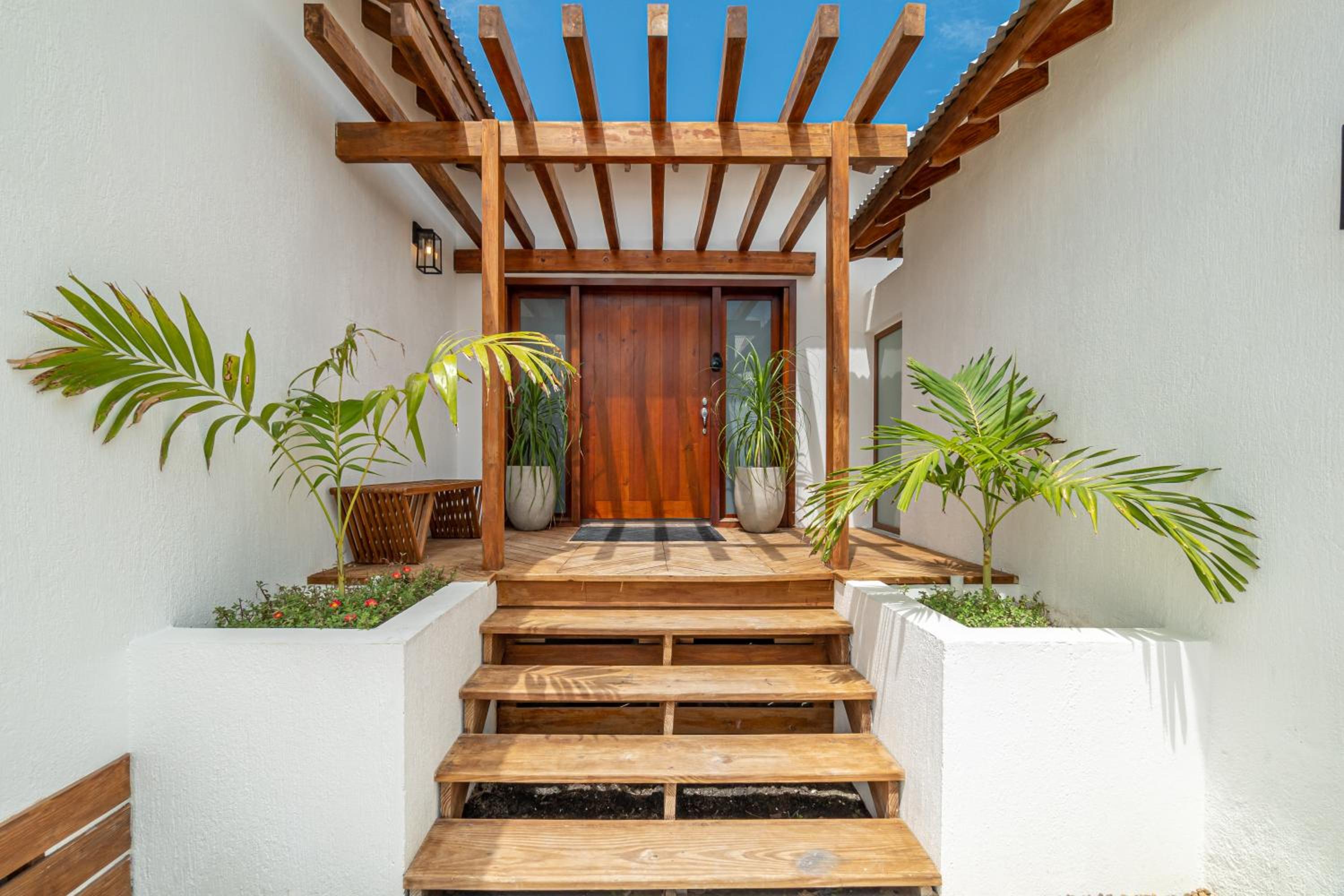 Villa photo 3