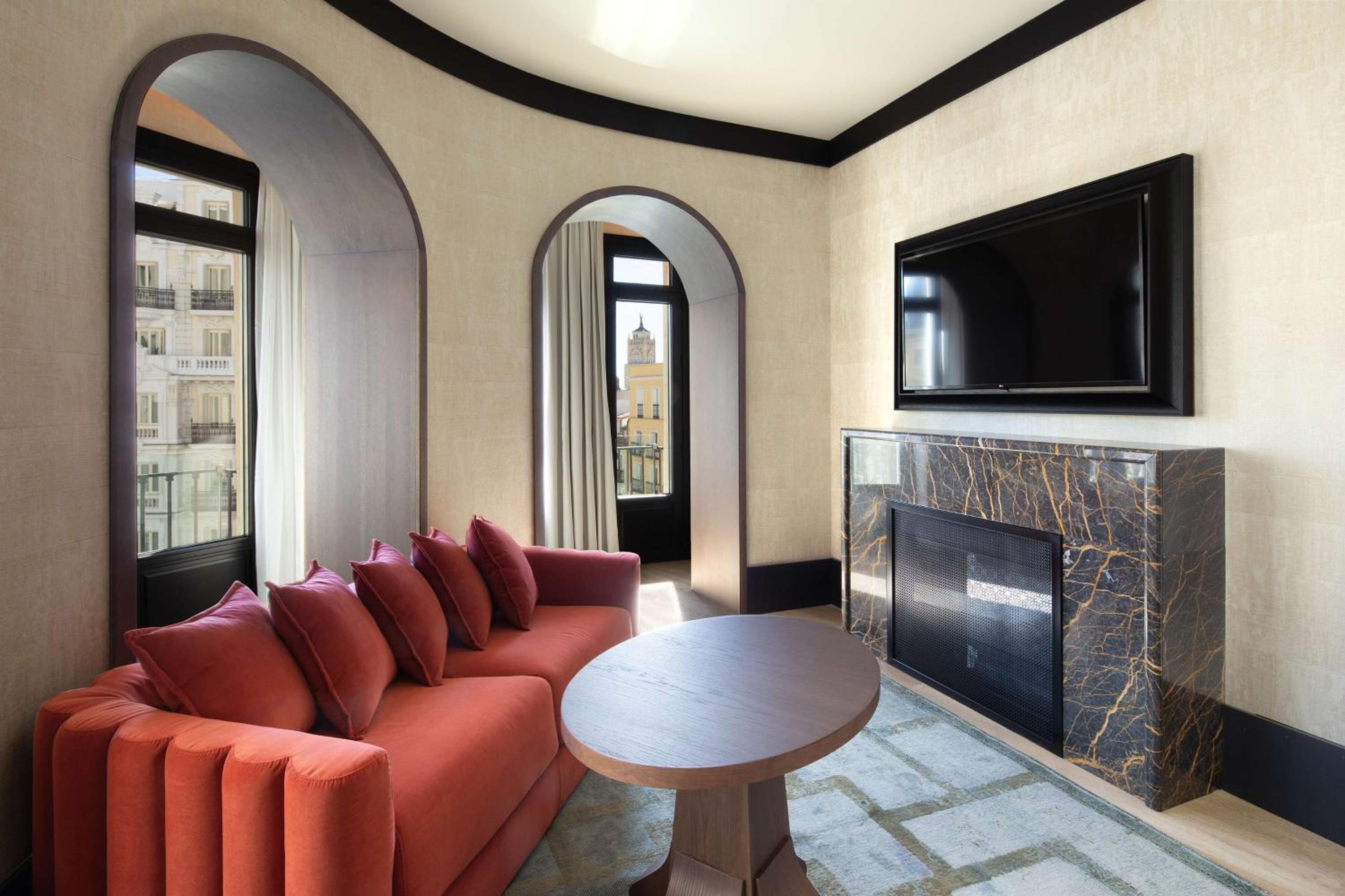King Corinto Suite - Photo 14