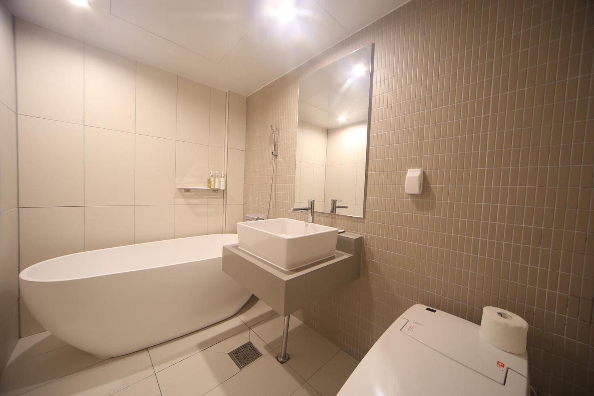 Double Room - Photo 2